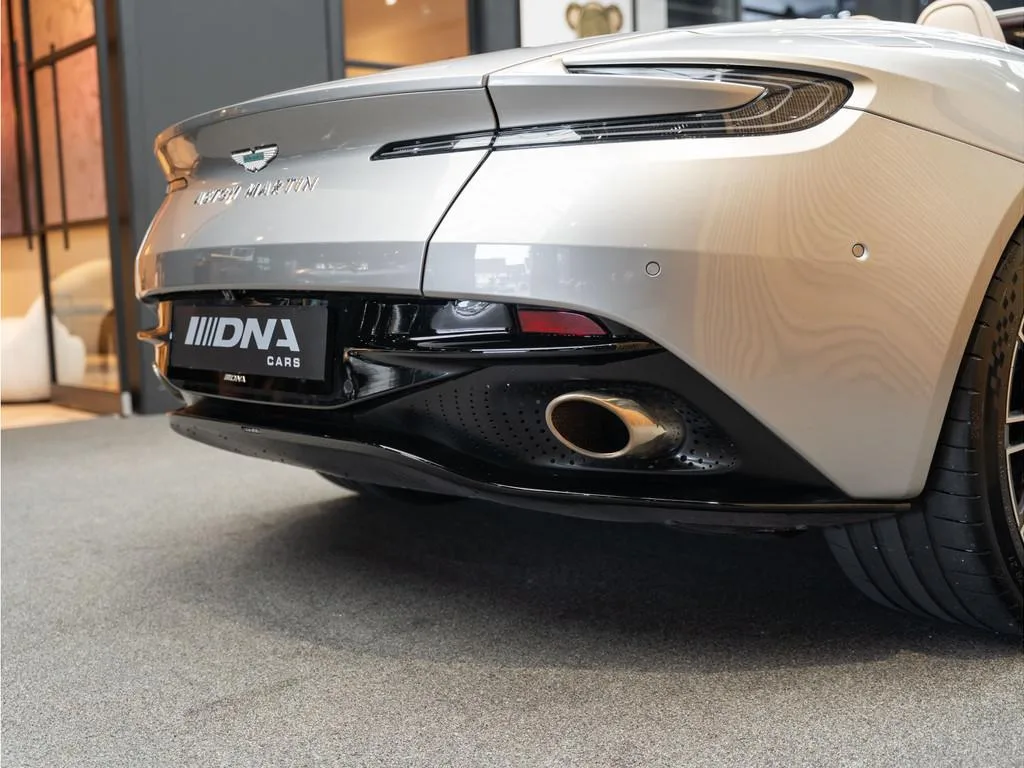 2024 Aston Martin DB12 Volante, 16/30