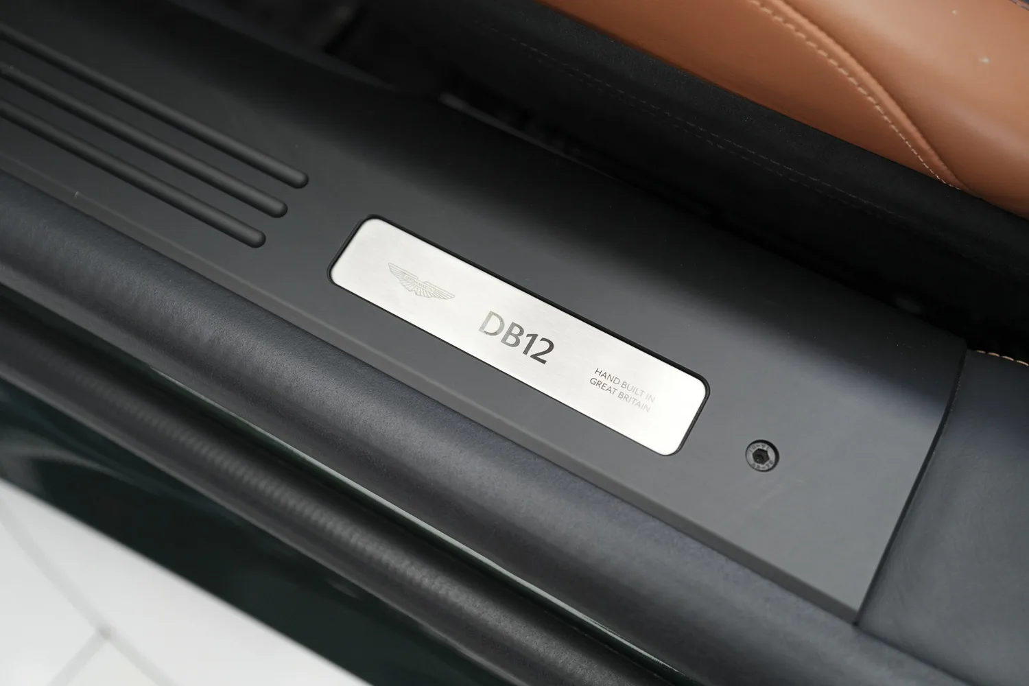 2024 Aston Martin DB12 Volante, 2/16