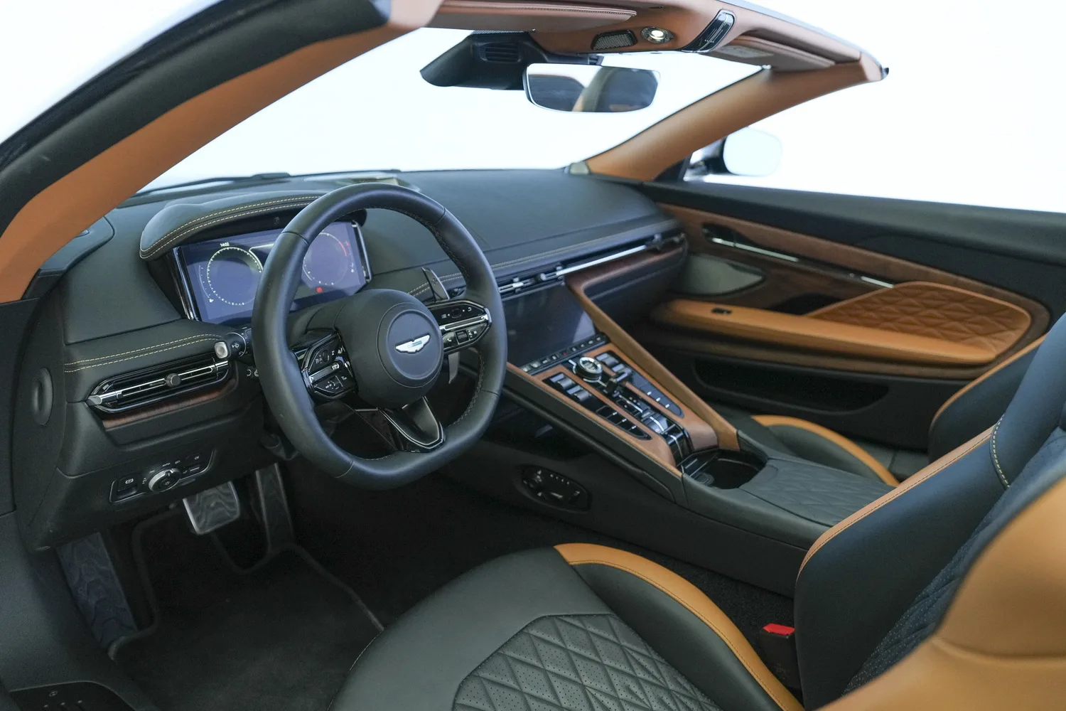 2024 Aston Martin DB12 Volante, 4/16