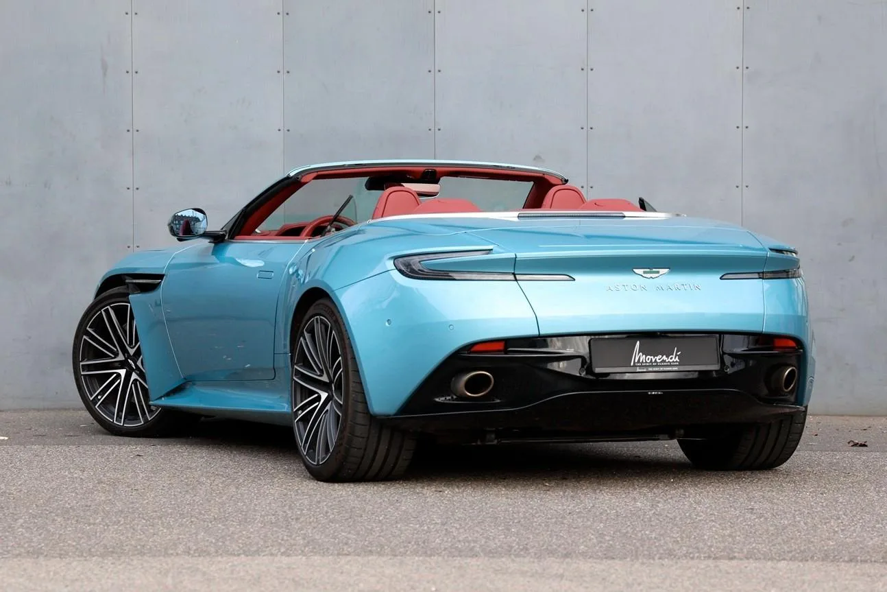 2024 Aston Martin DB12 Volante, 2/24
