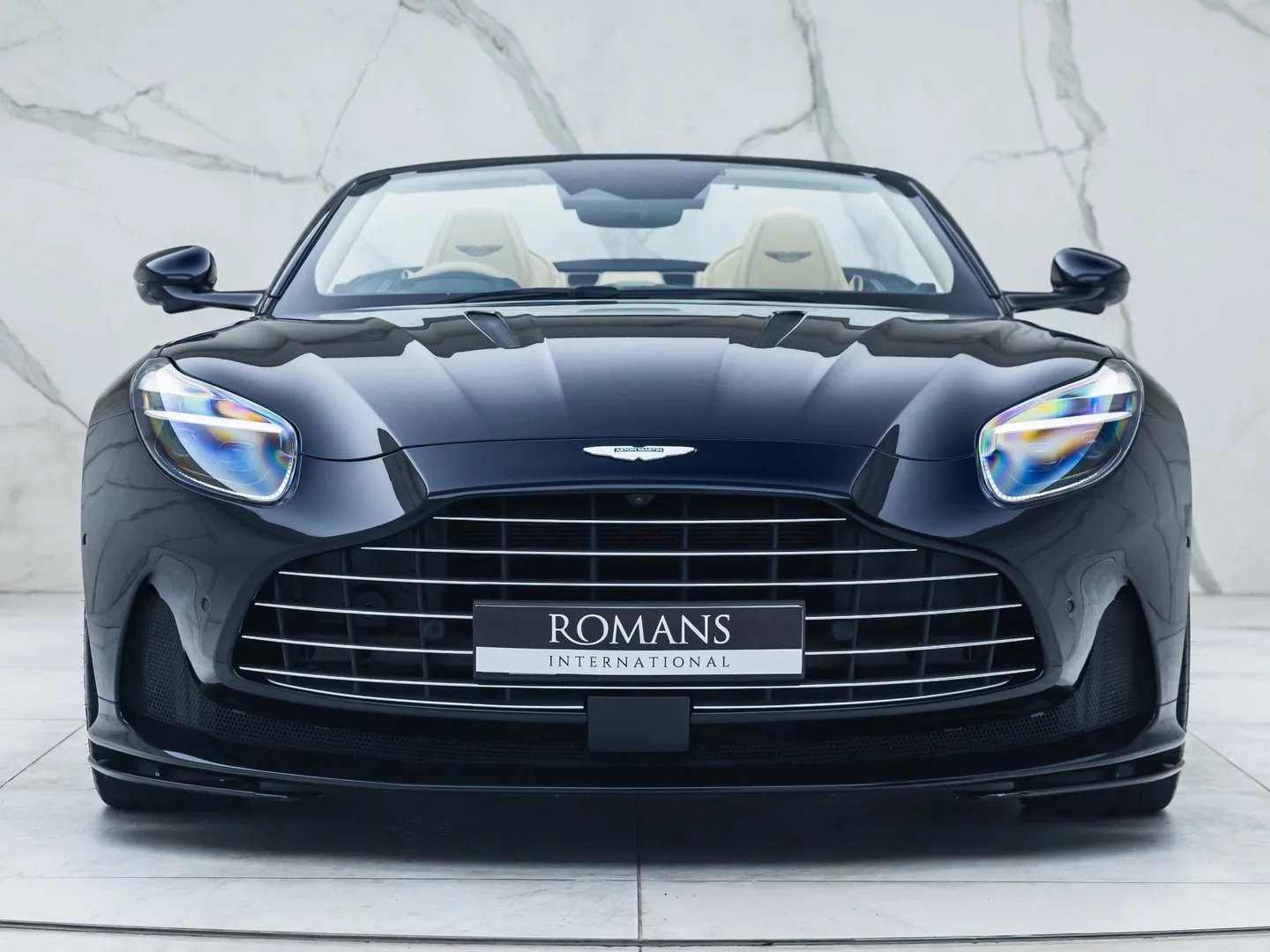 2024 Aston Martin DB12 Volante, 8/30