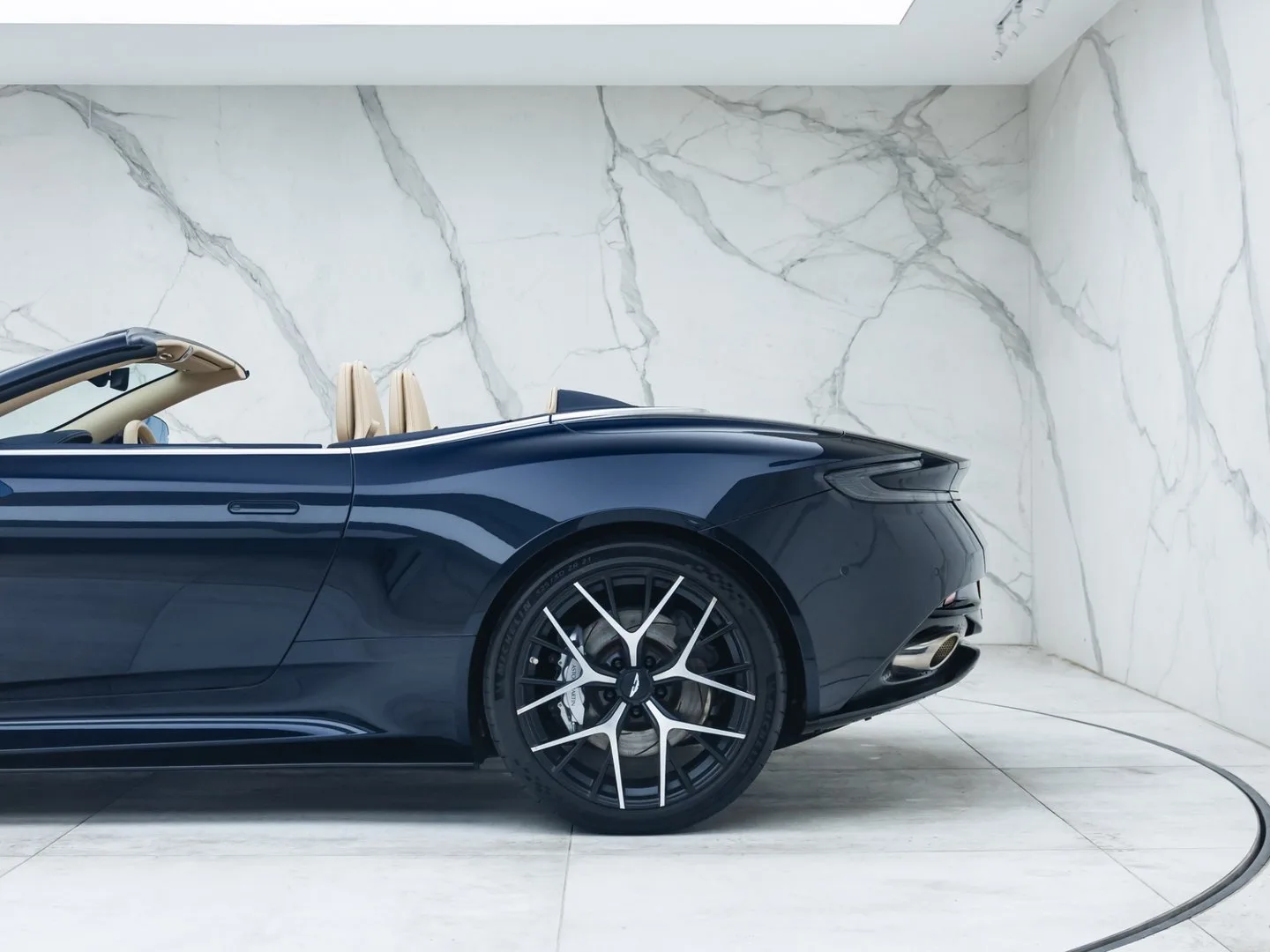 2024 Aston Martin DB12 Volante, 28/30