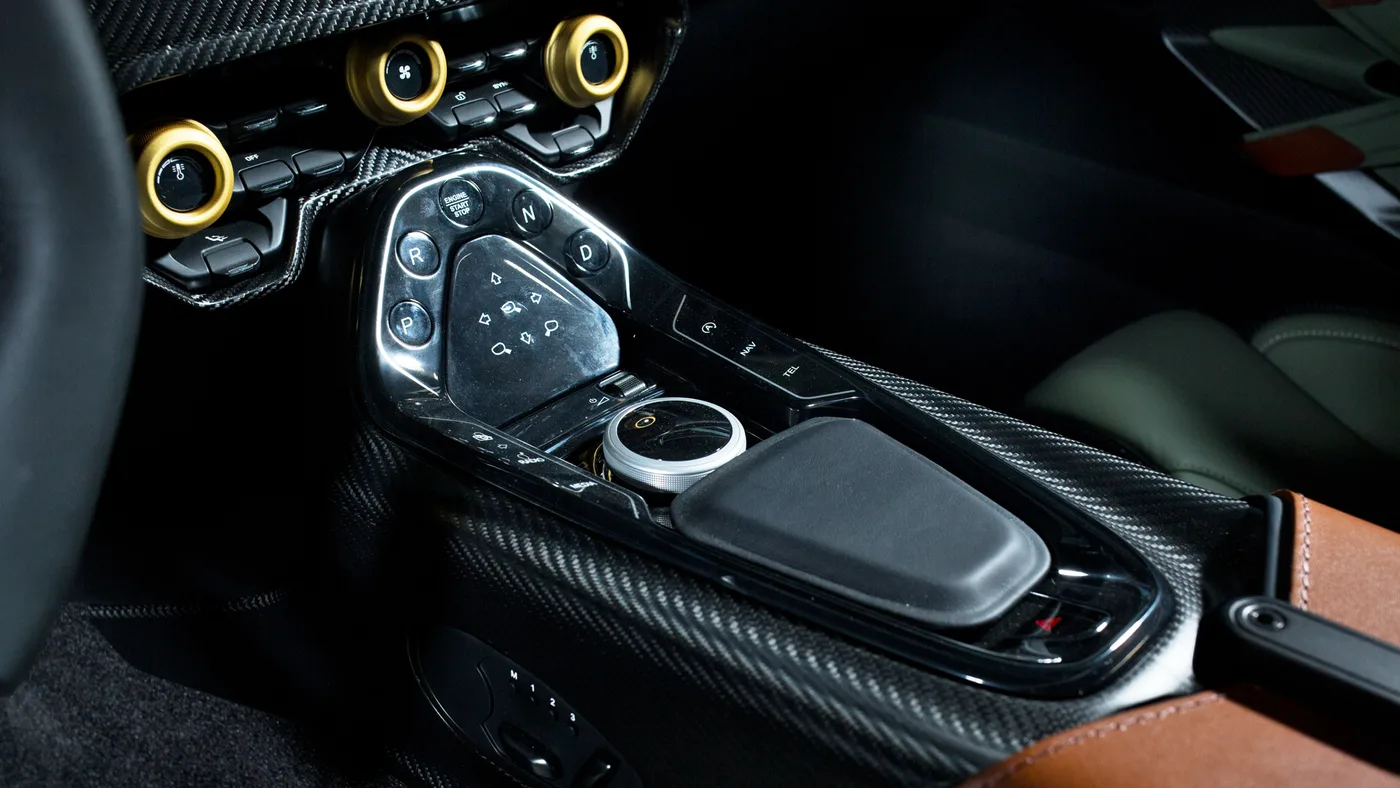 2024 Aston Martin DBR22 offered by a specialist dealer in Cologne, Germany, photo 10 of 25