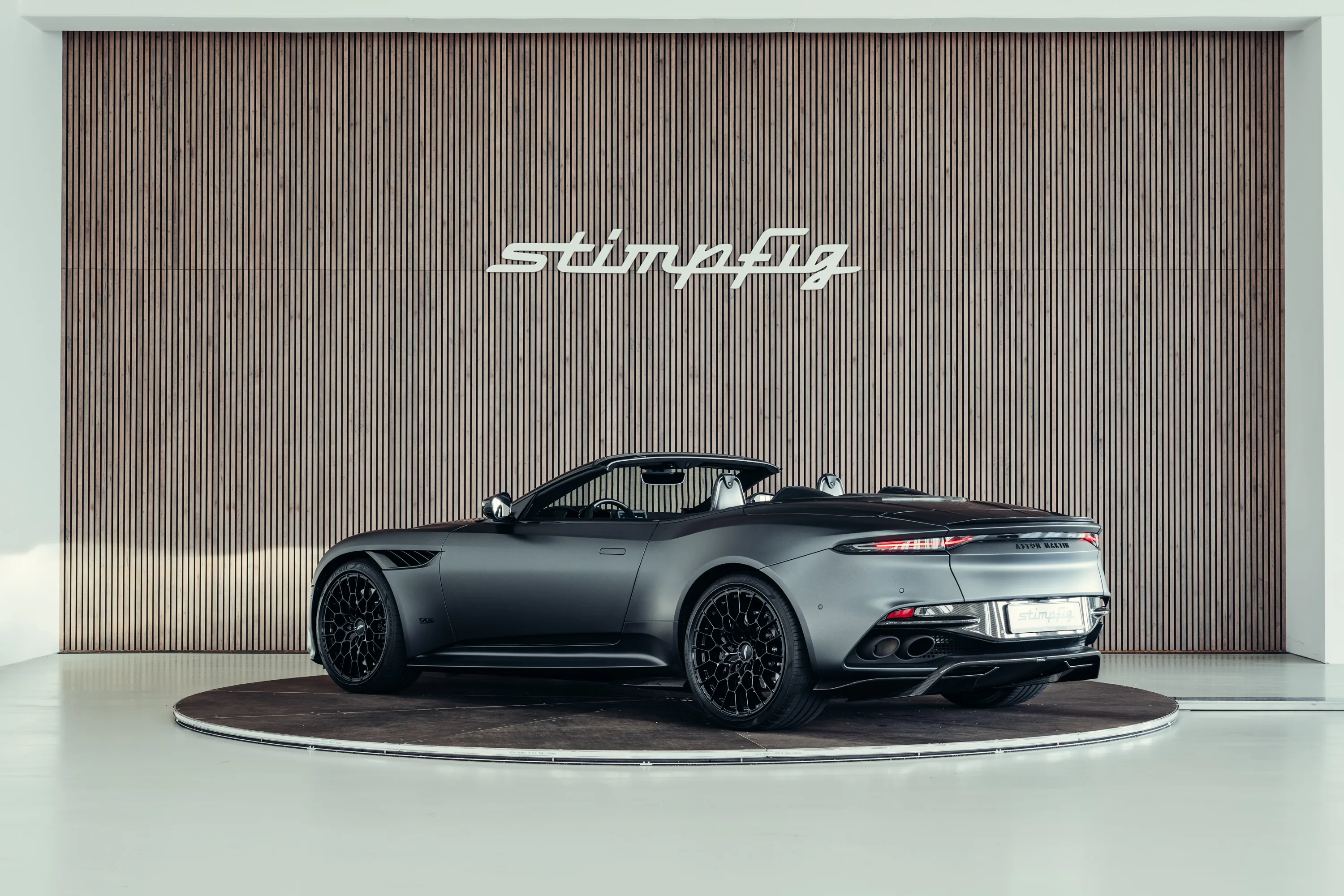 2024 Aston Martin DBS 770 Ultimate Volante, 3/30