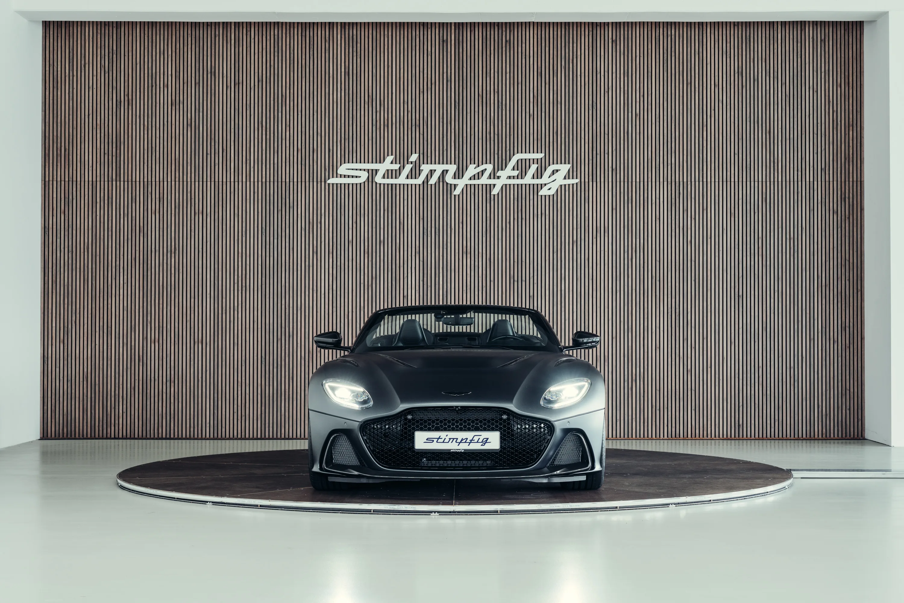2024 Aston Martin DBS 770 Ultimate Volante, 8/30