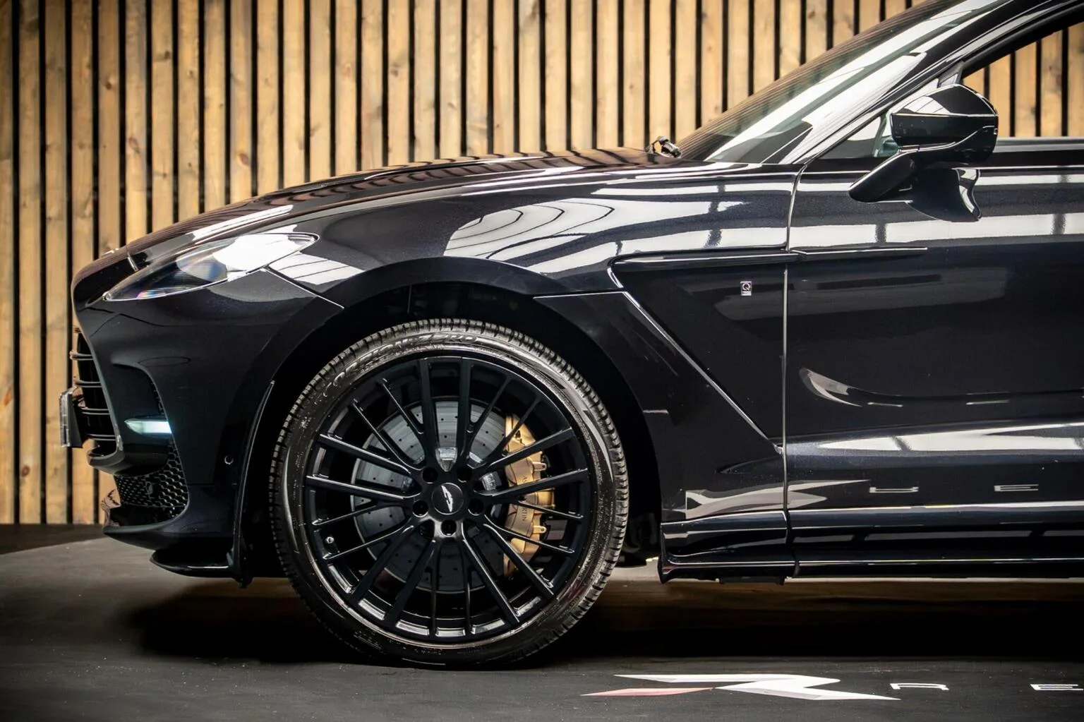 2024 Aston Martin DBX 707, 8/30