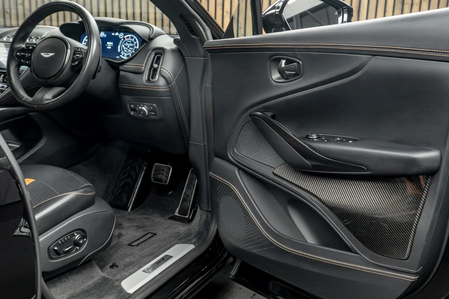 2024 Aston Martin DBX 707, 30/30