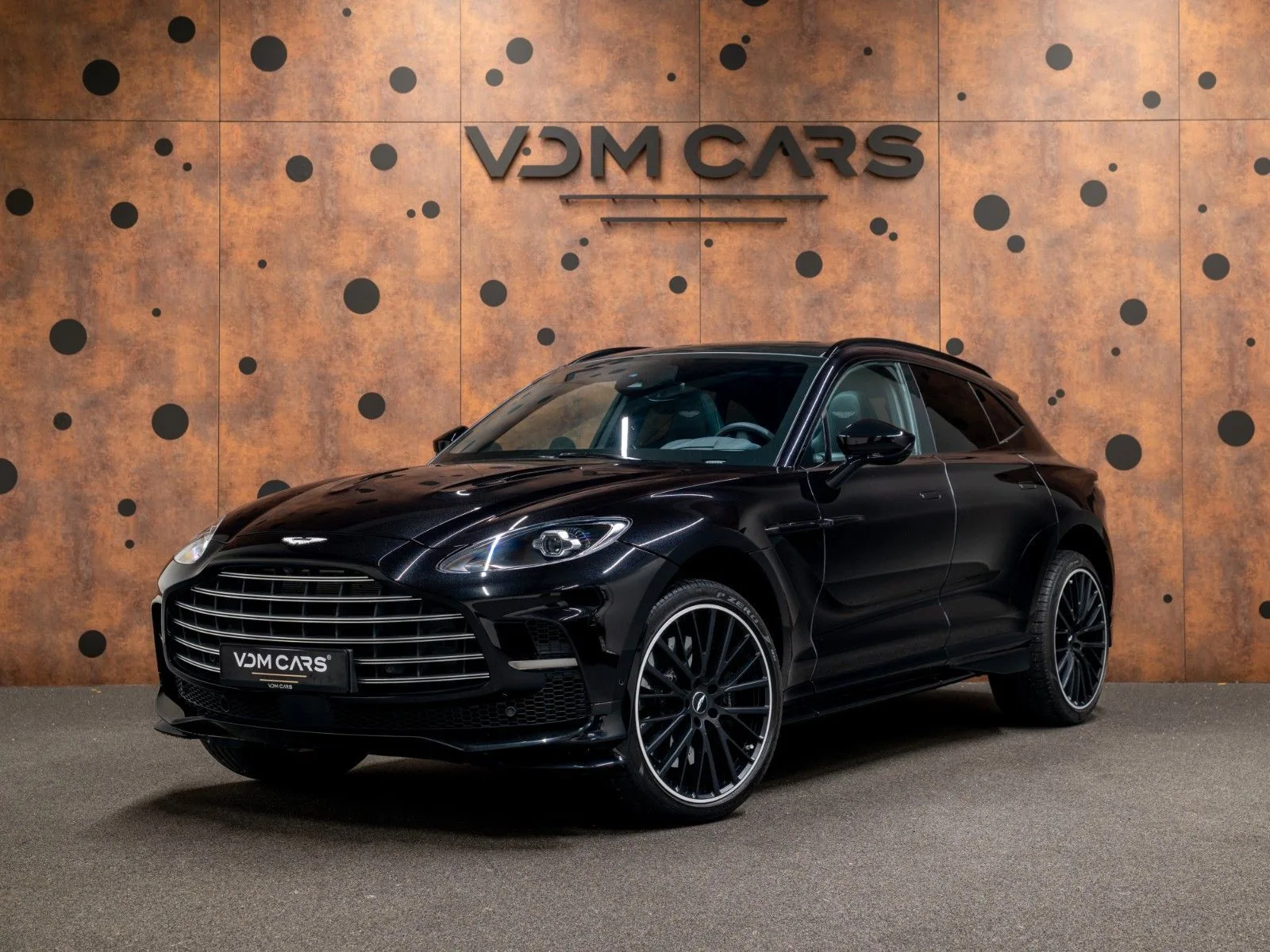 2024 Aston Martin DBX 707 angeboten von einem Supersportwagenhändler in Gronau, Deutschland, Hauptfoto