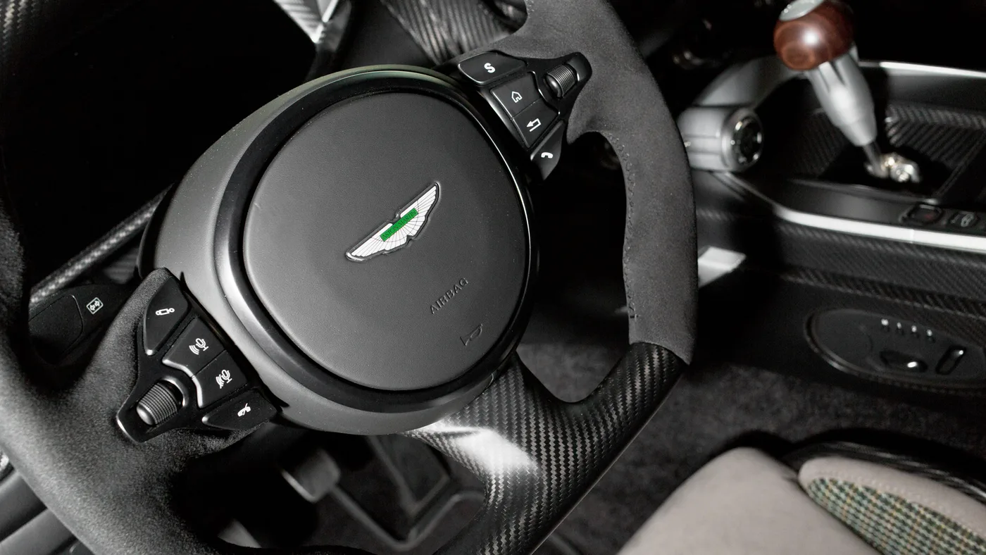 2024 Aston Martin Valour offered by a specialist dealer in Cologne, Germany, photo 17 of 25