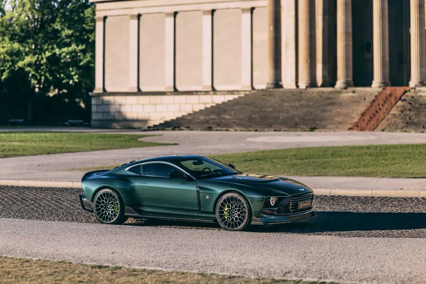2024 Aston Martin Valour angeboten von einem Fachhändler in Munich, Deutschland, Foto 2 von 15