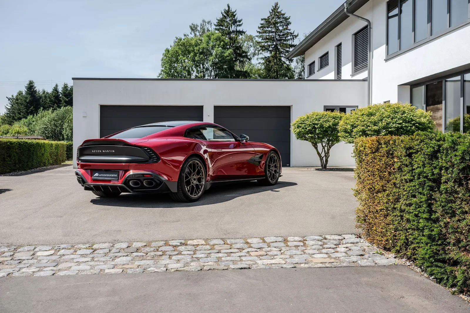 2024 Aston Martin Vanquish, 6/30