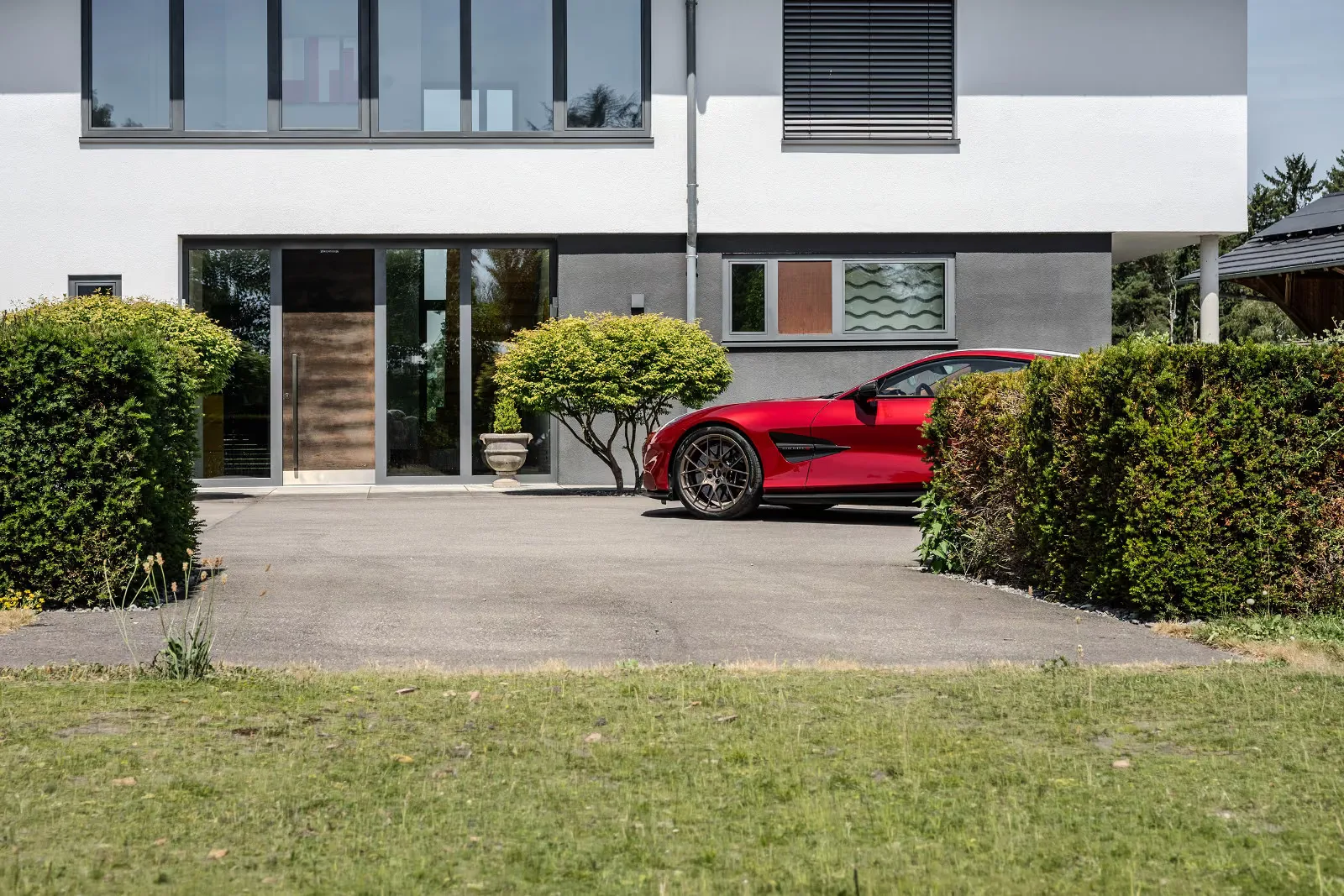 2024 Aston Martin Vanquish, 9/30