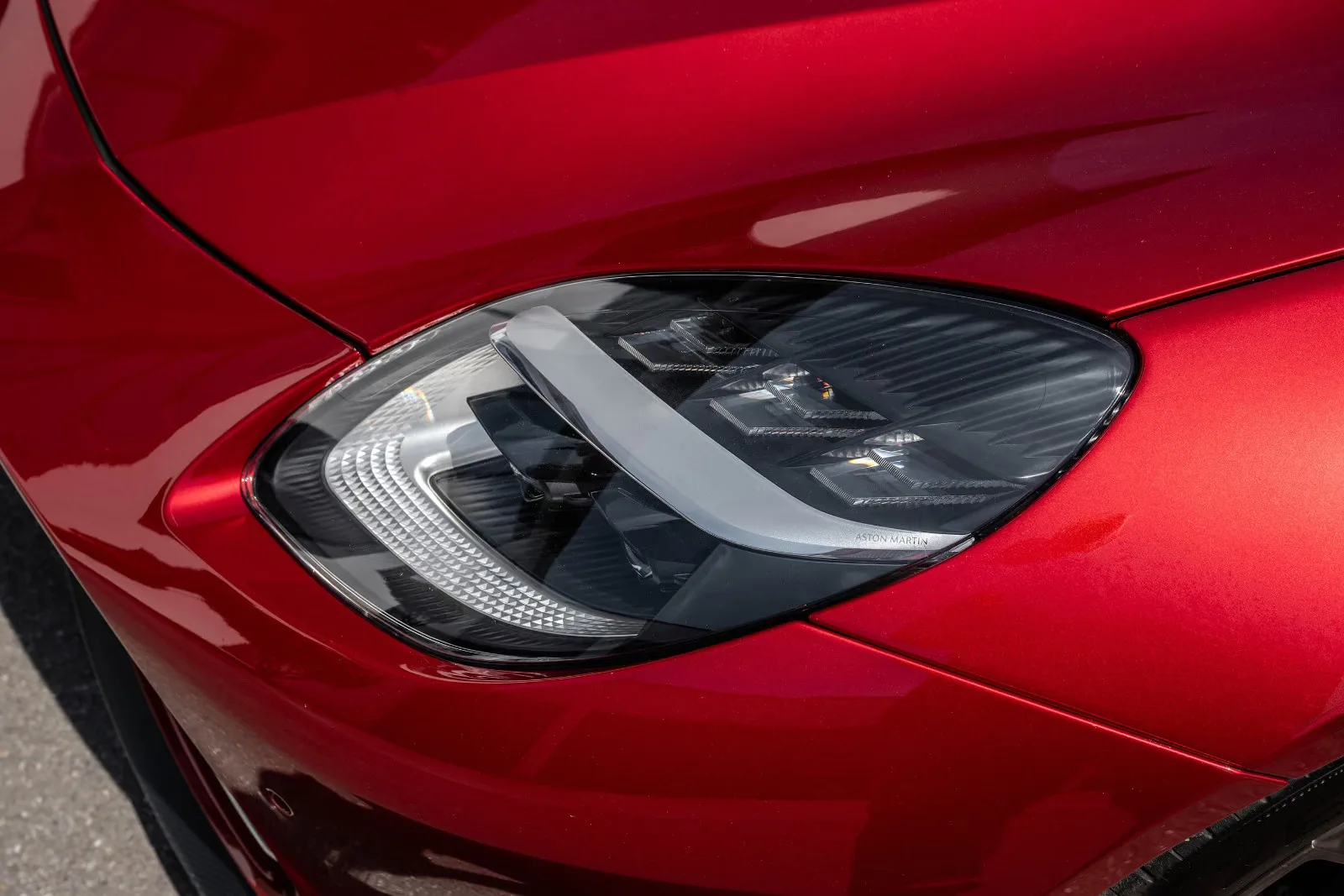 2024 Aston Martin Vanquish, 25/30