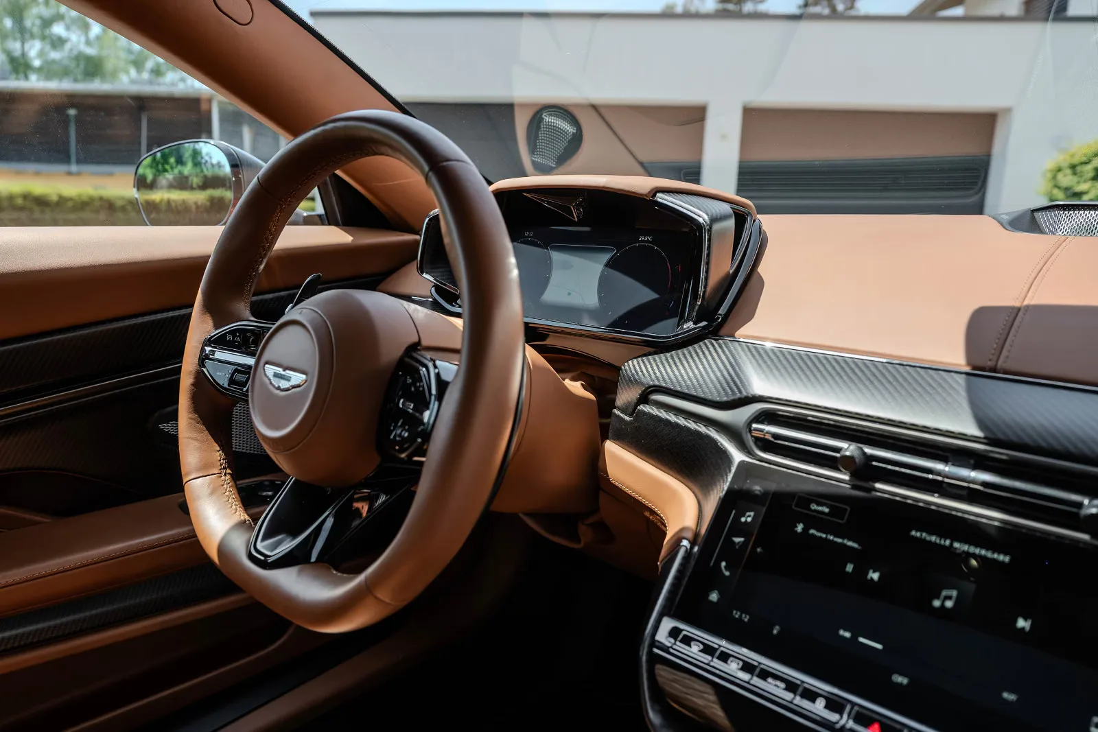 2024 Aston Martin Vanquish, 29/30