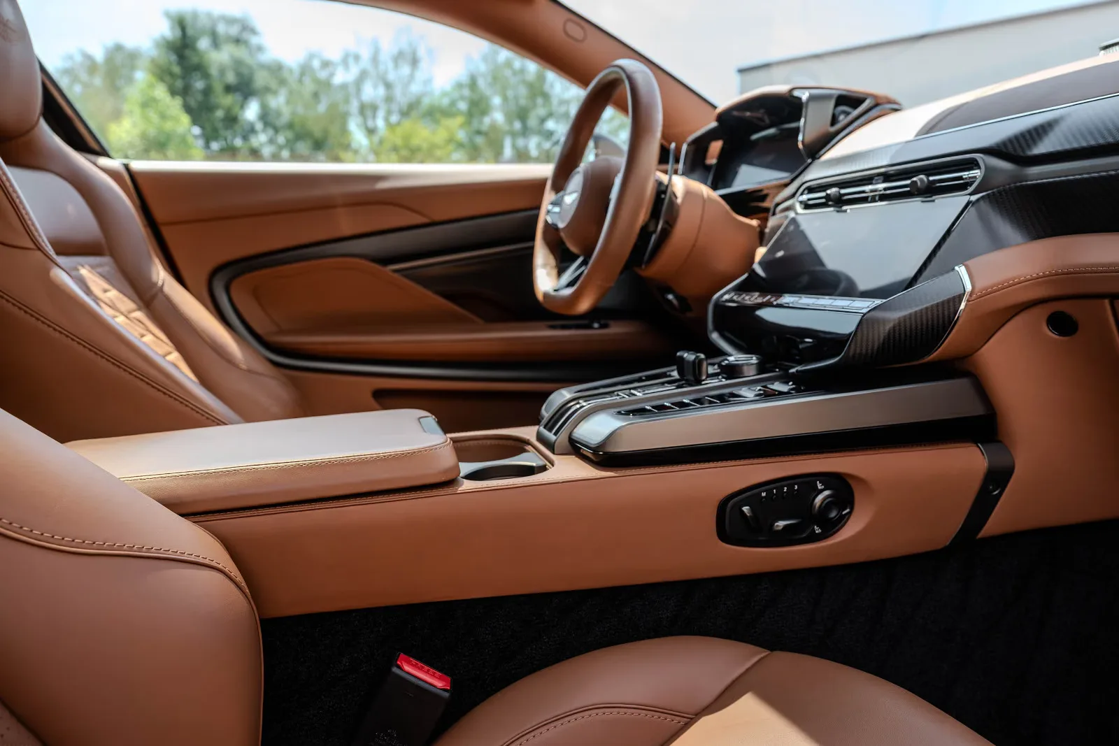 2024 Aston Martin Vanquish, 30/30