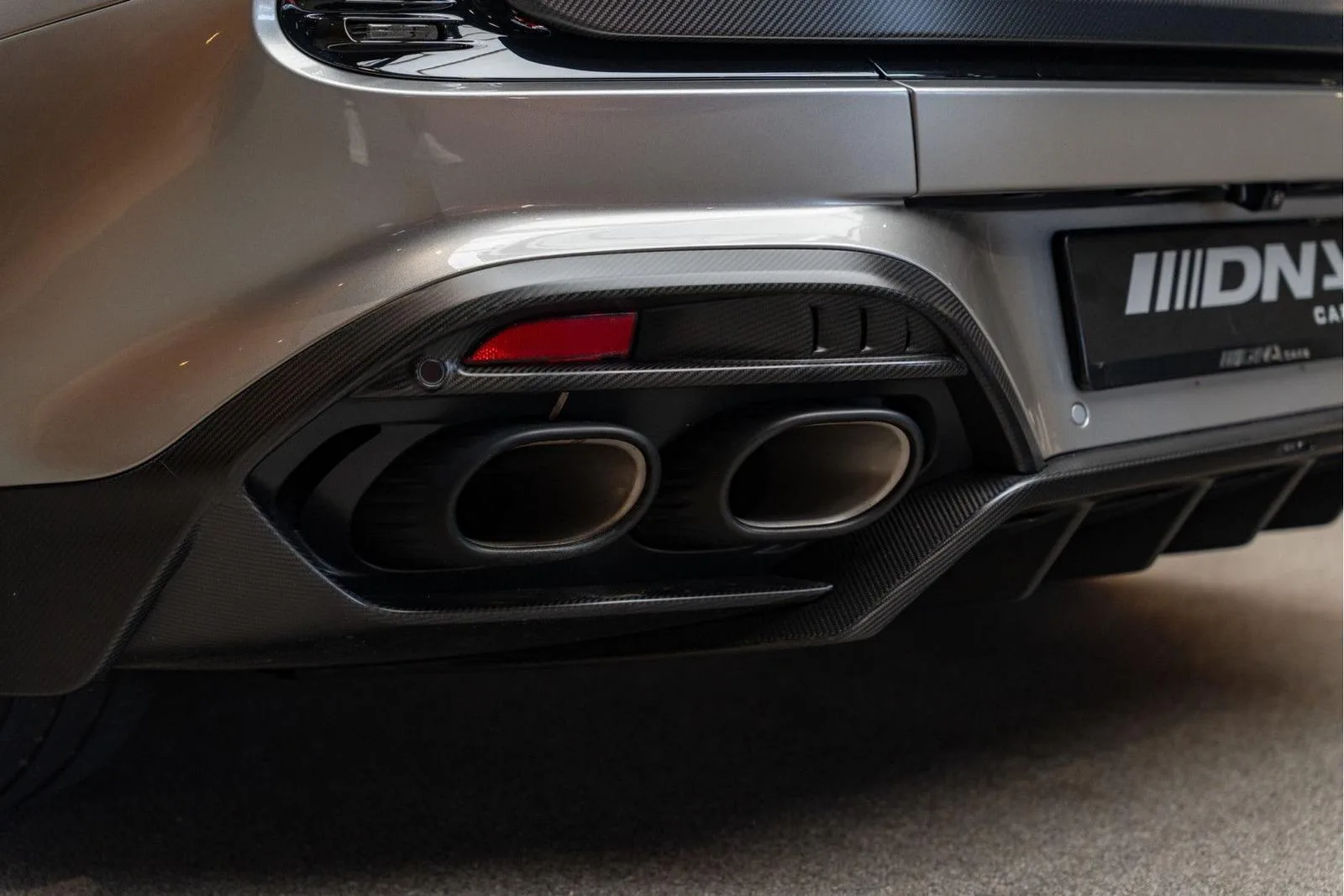 2024 Aston Martin Vanquish, 17/30