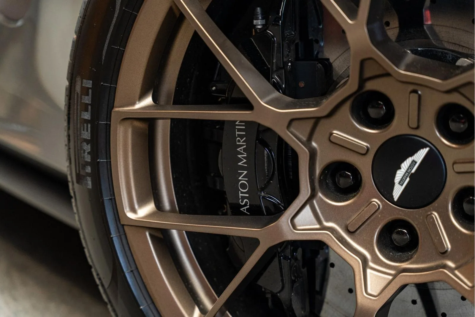 2024 Aston Martin Vanquish, 23/30