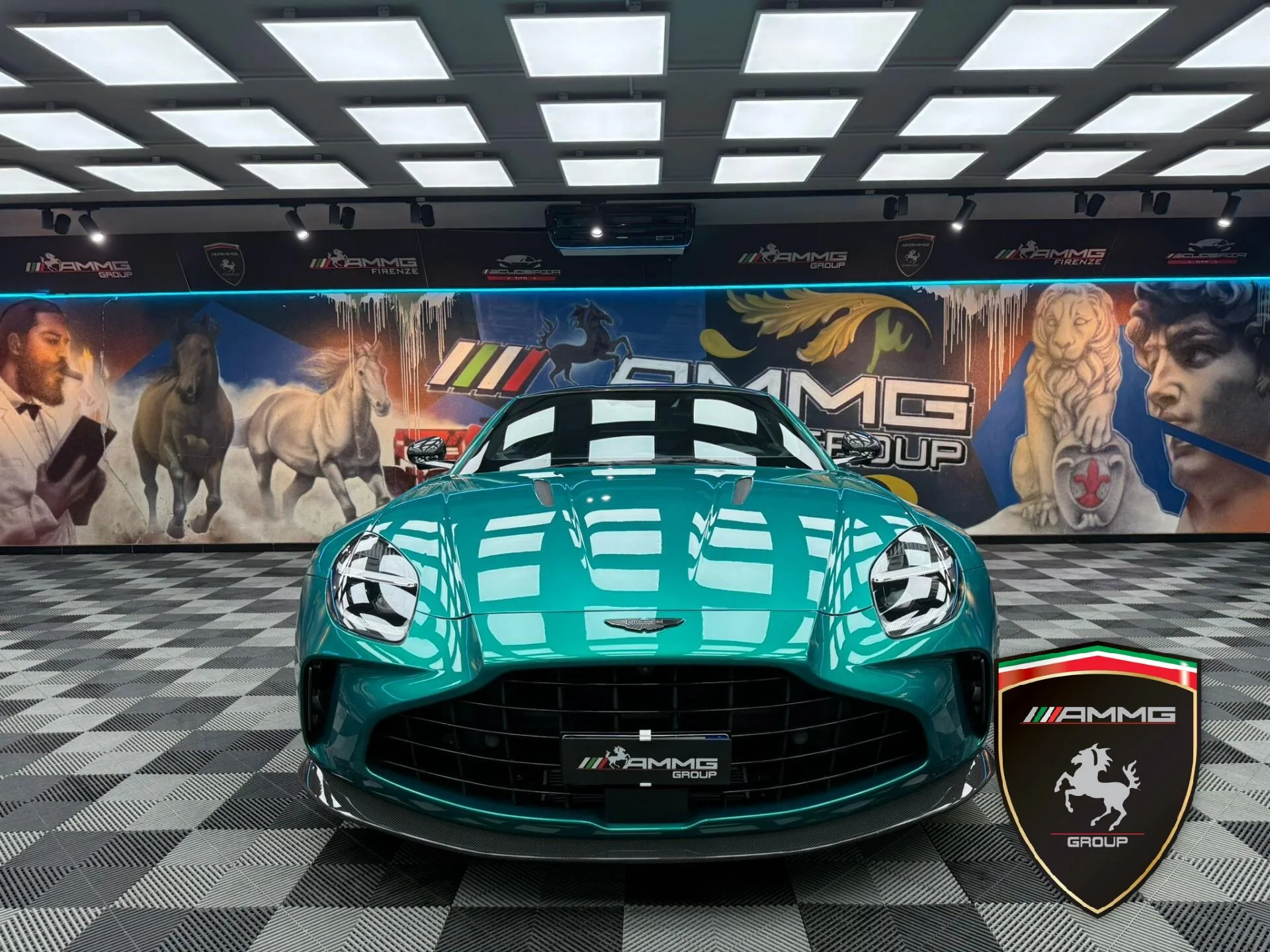 2024 Aston Martin Vantage, 2/15