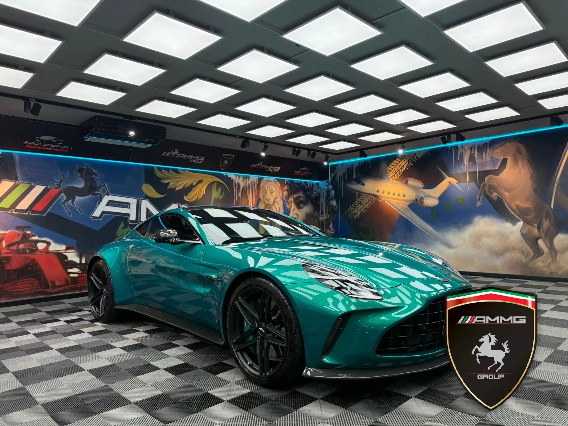 2024 Aston Martin Vantage, 3/15