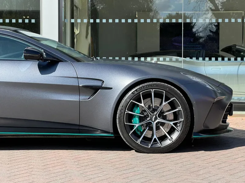 2024 Aston Martin Vantage, 16/24