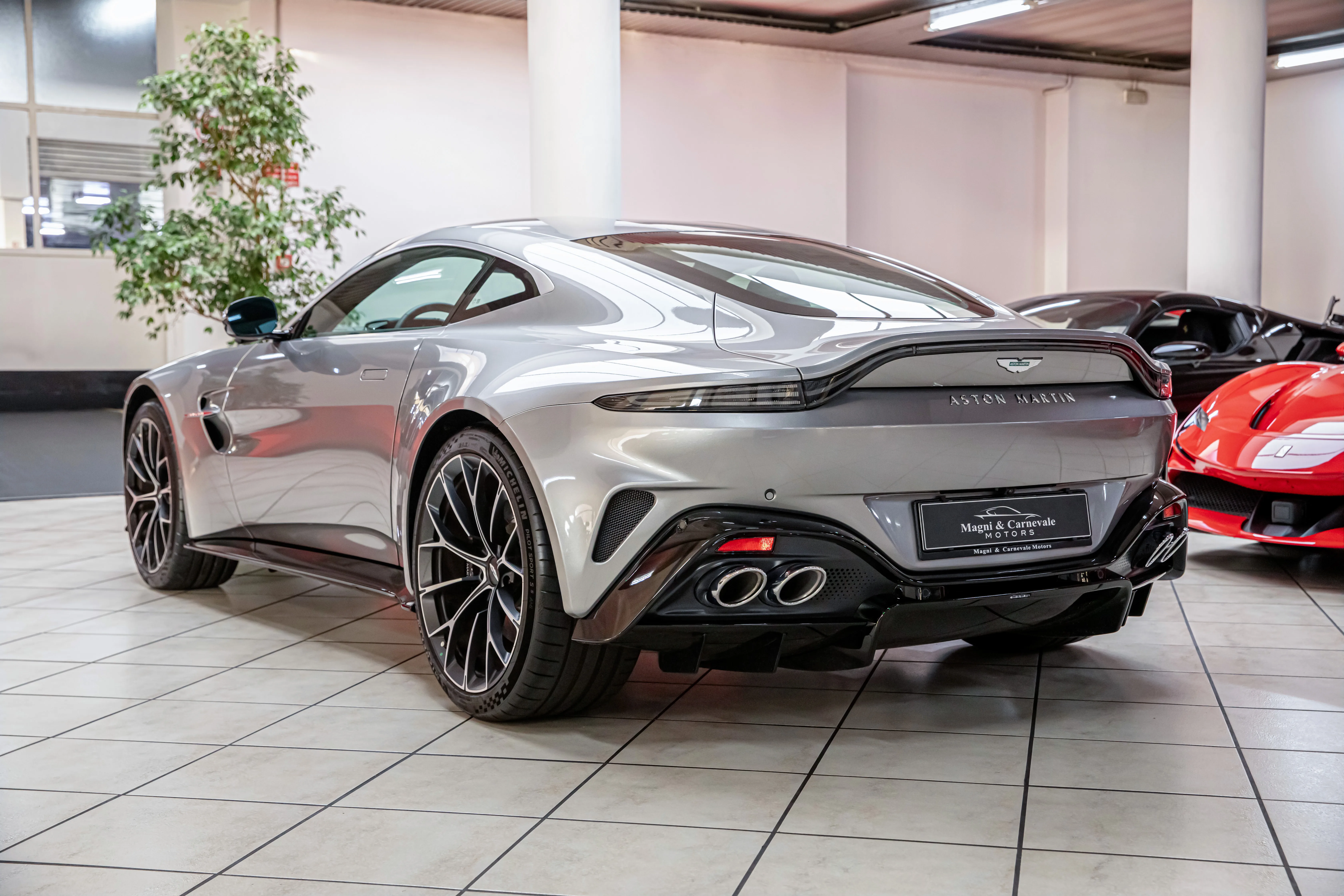 2024 Aston Martin Vantage, 7/30