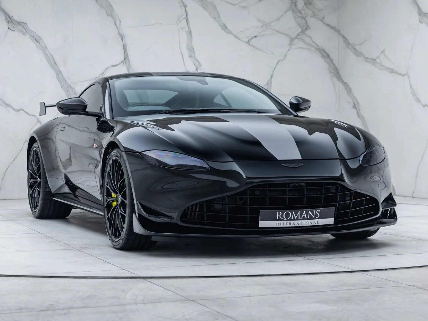 2024 Aston Martin Vantage F1 Edition, 17/30