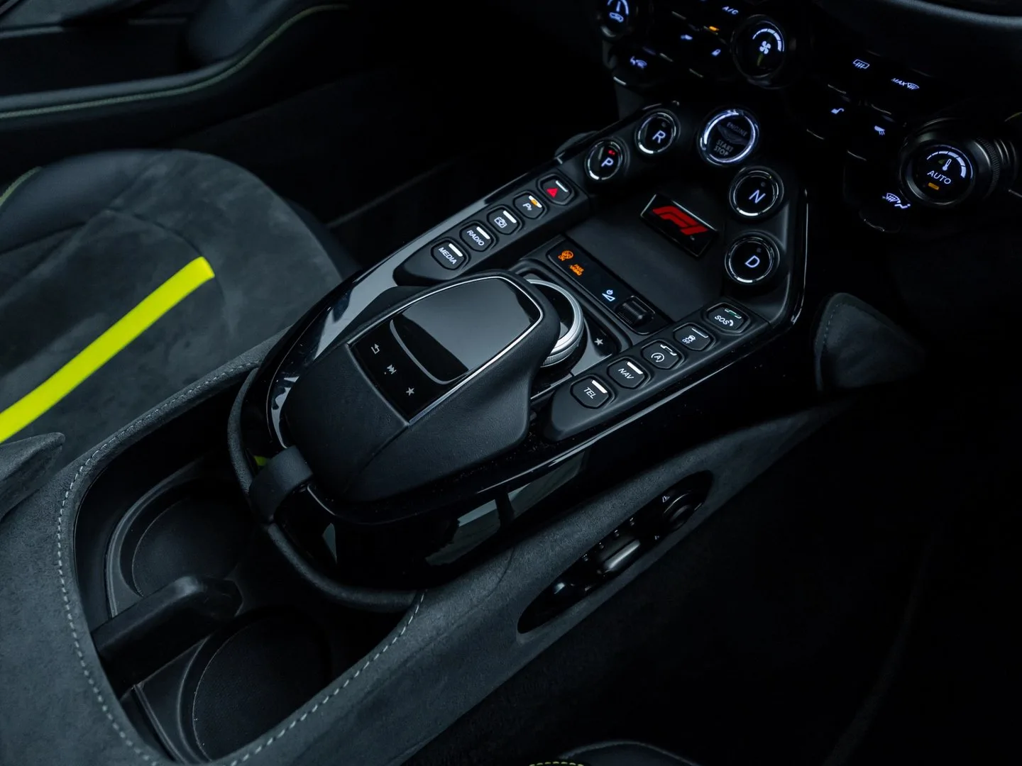2024 Aston Martin Vantage F1 Edition, 27/30
