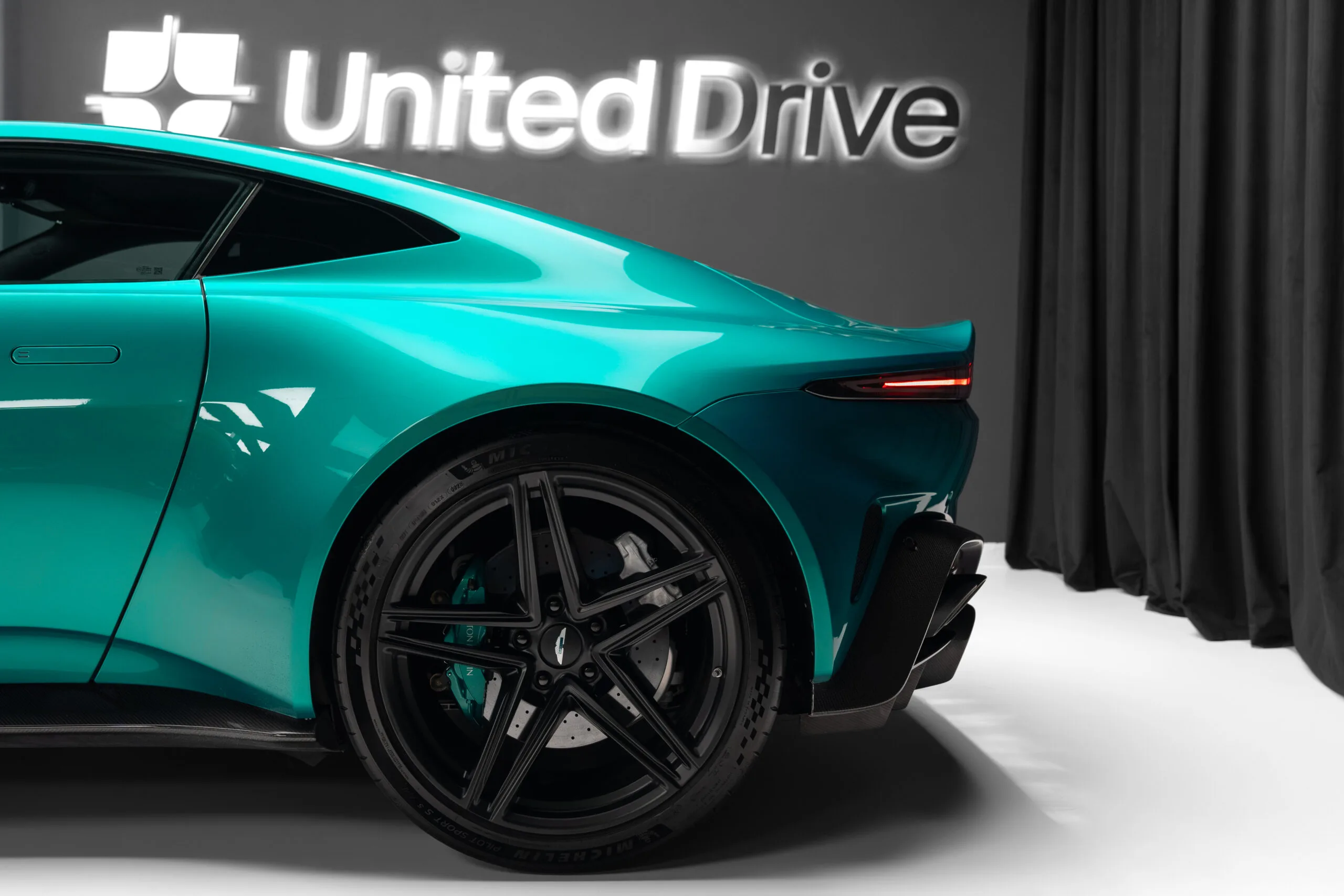 2024 Aston Martin Vantage, 9/30