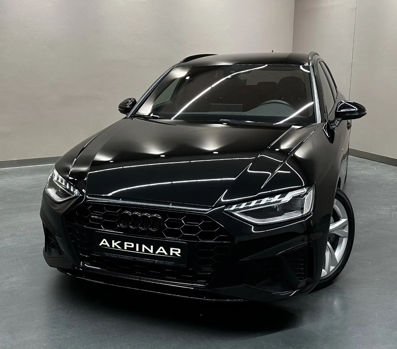 2024 Audi A4 Avant 40 TDI quattro, 2/25