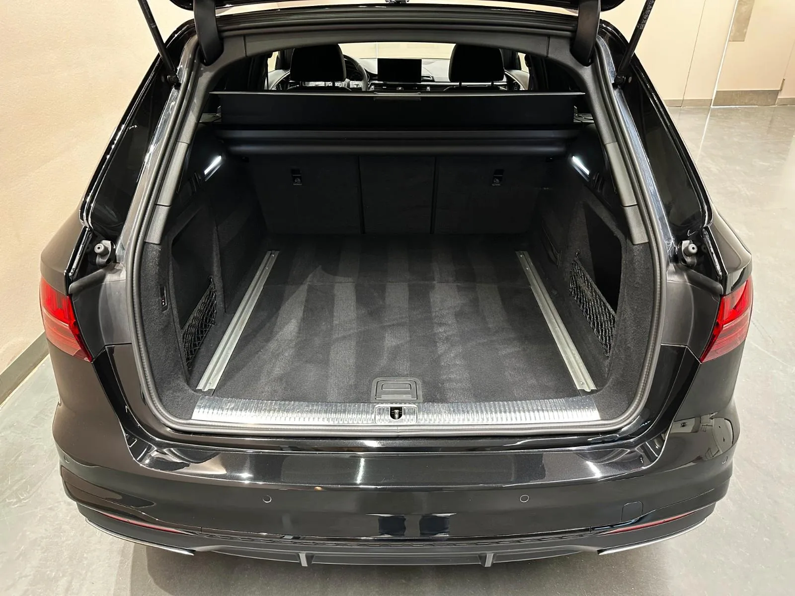 2024 Audi A4 Avant 40 TDI quattro, 14/25