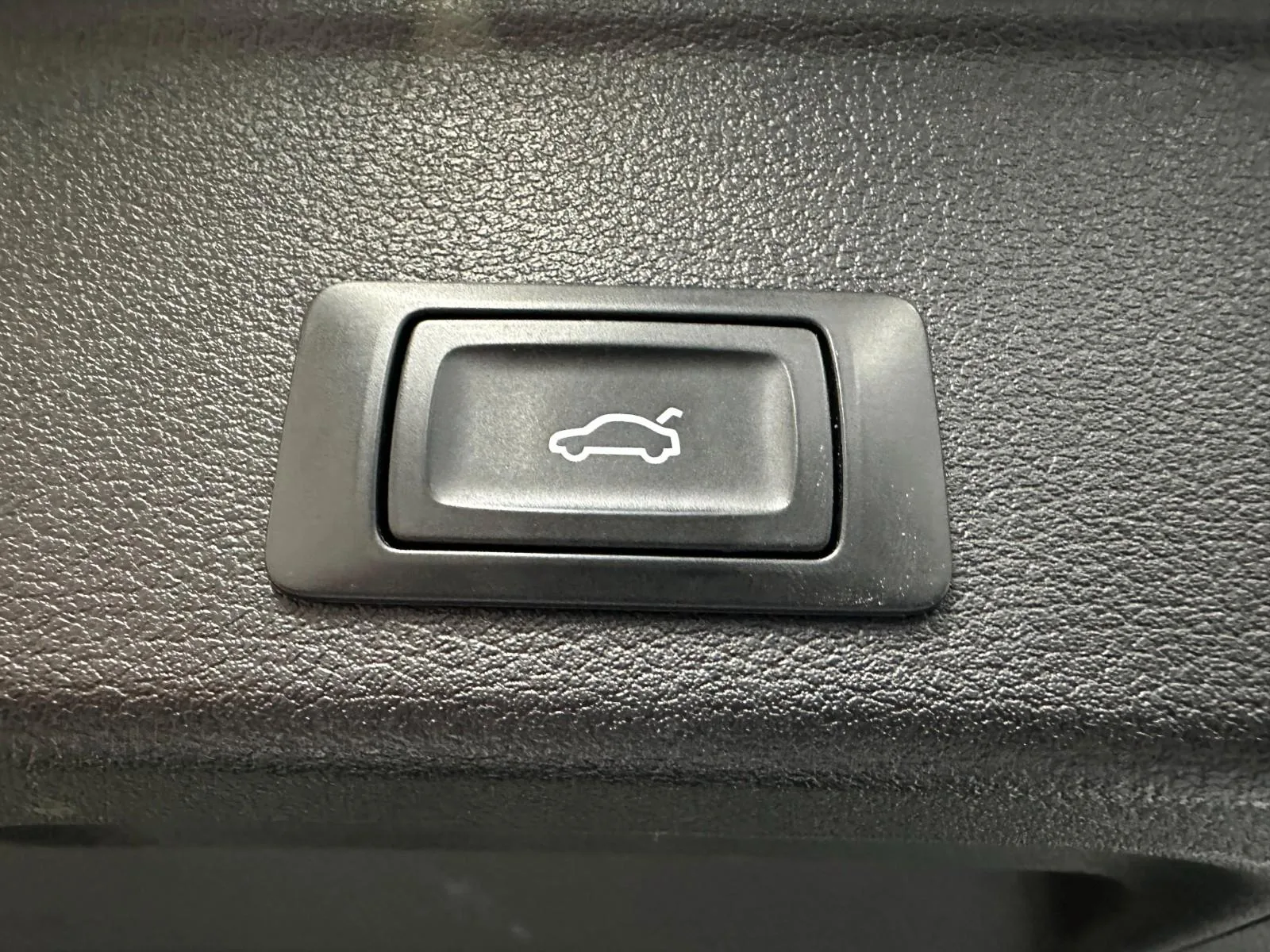 2024 Audi A4 Avant 40 TDI quattro, 16/25