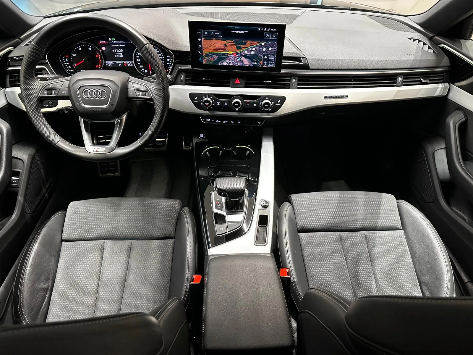 2024 Audi A4 Avant 40 TDI quattro, 24/25