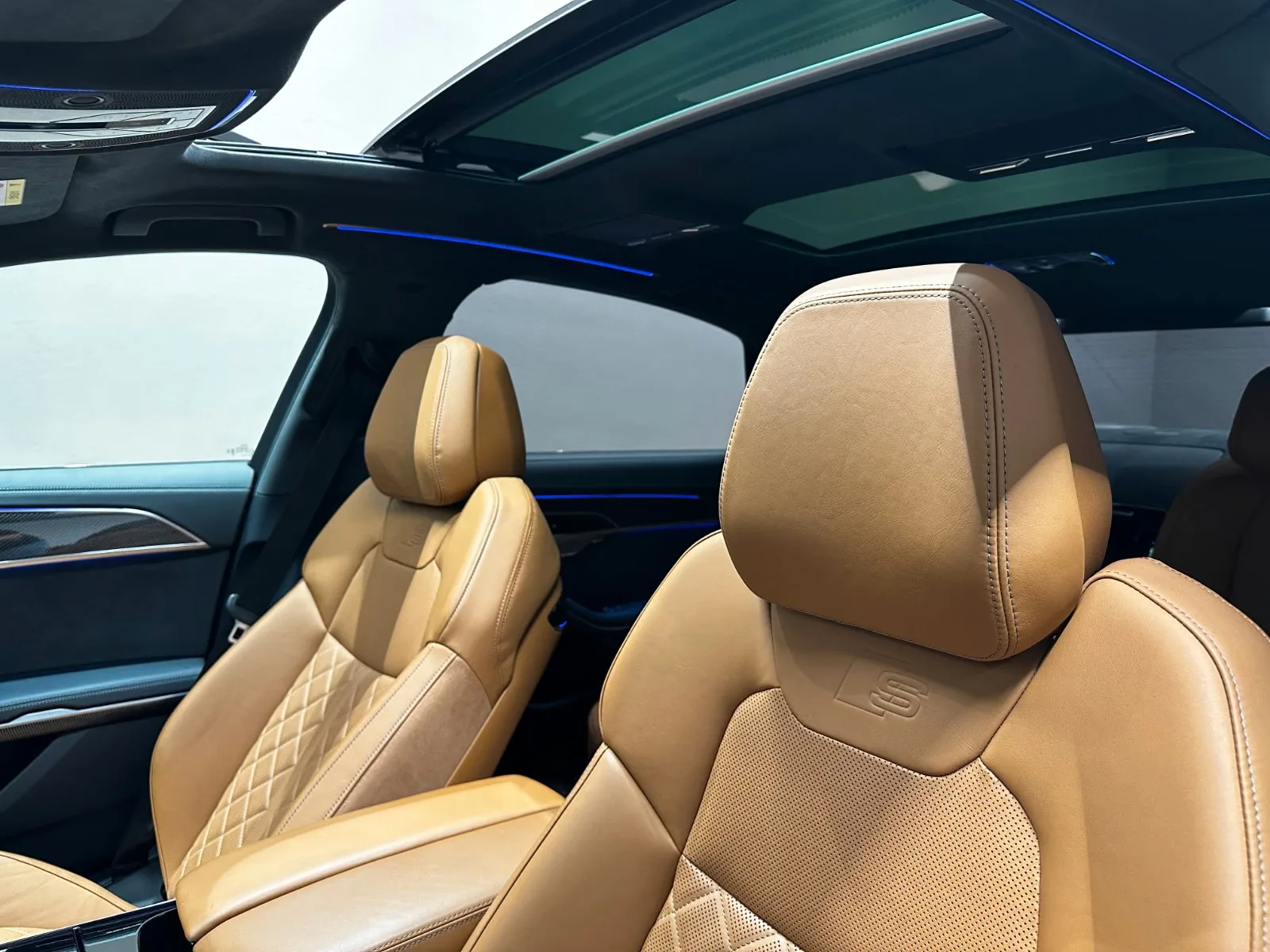 2024 Audi A8 L 60 TFSI e quattro, 9/30