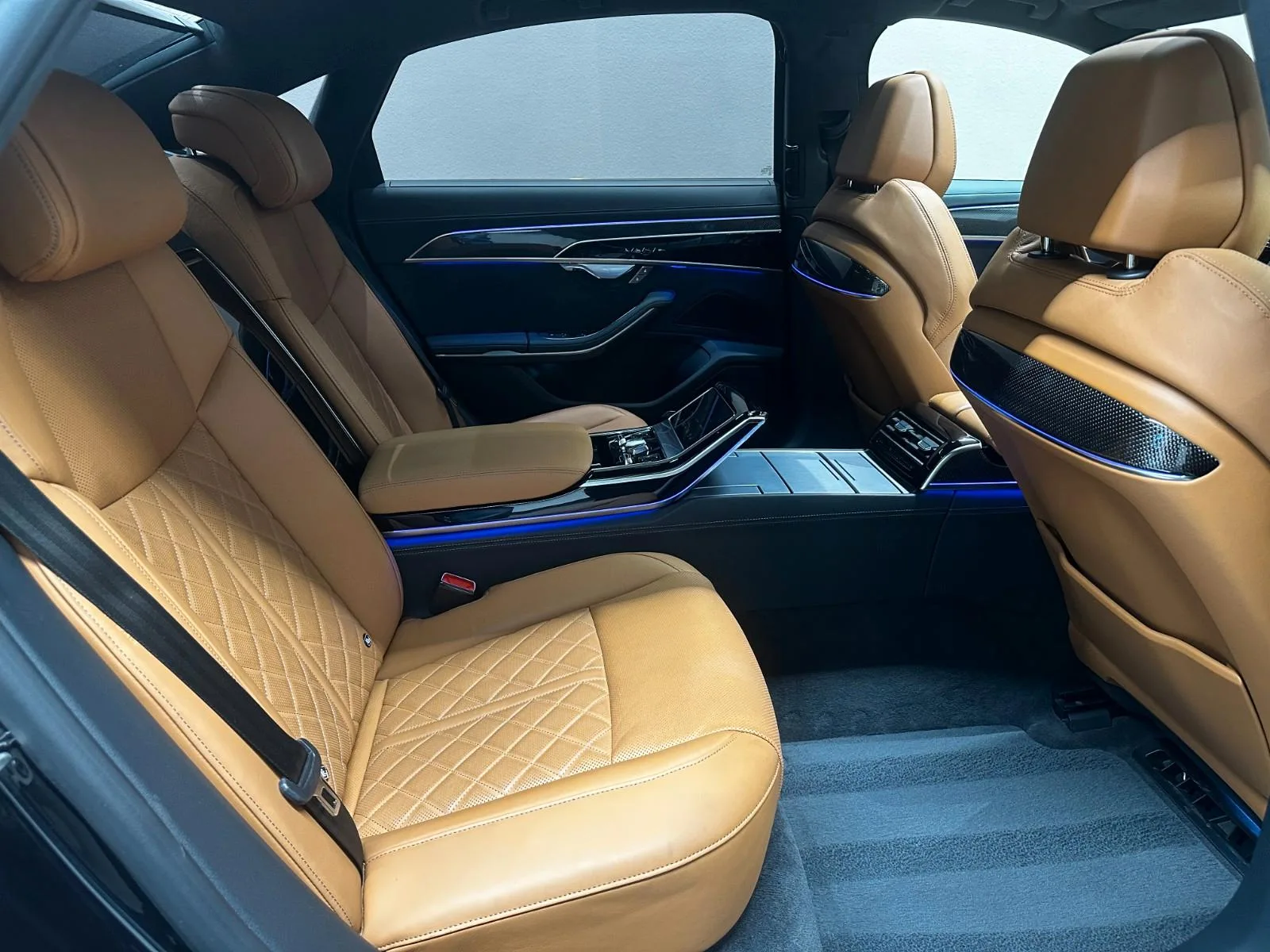 2024 Audi A8 L 60 TFSI e quattro, 21/30