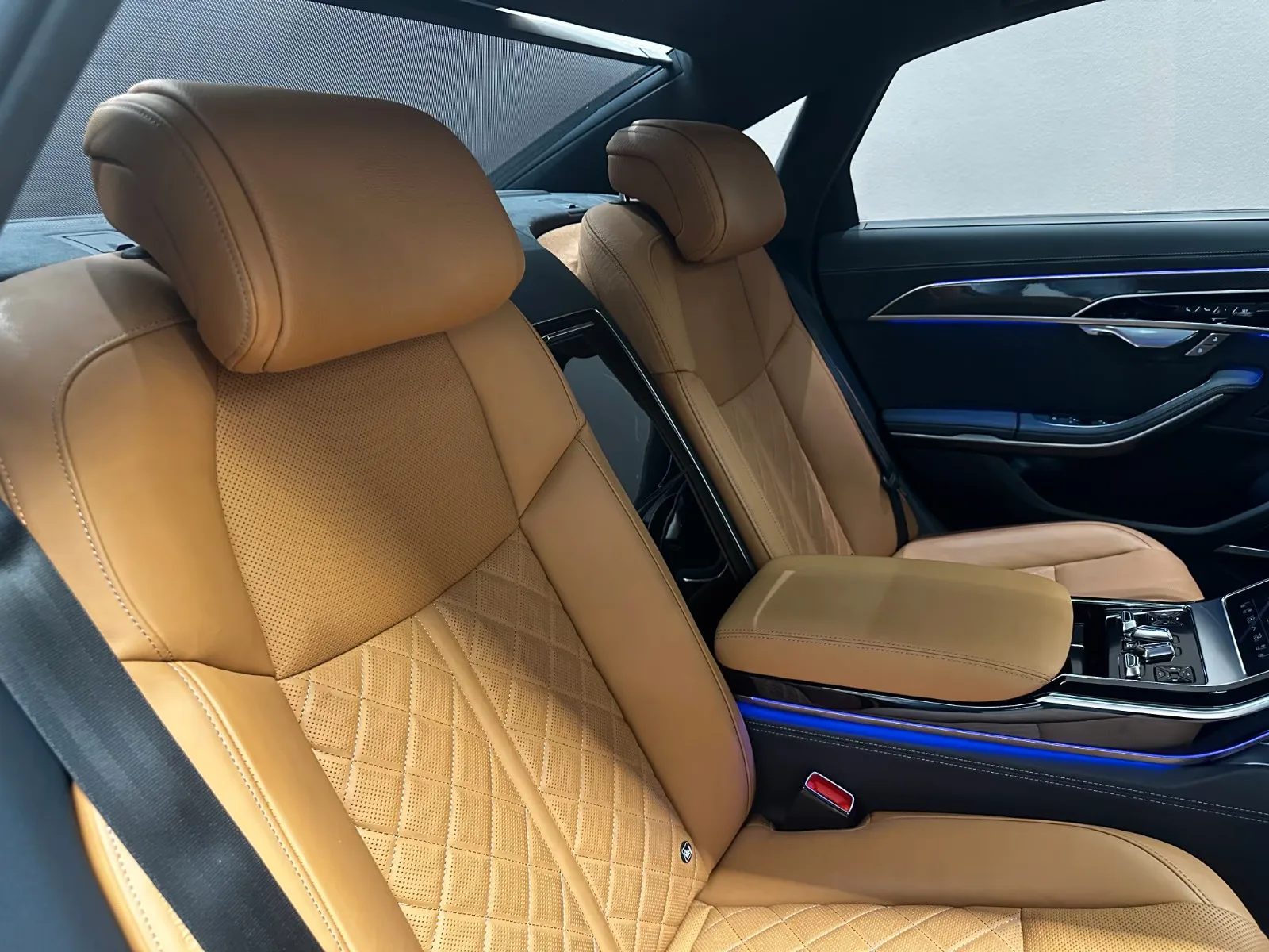 2024 Audi A8 L 60 TFSI e quattro, 22/30