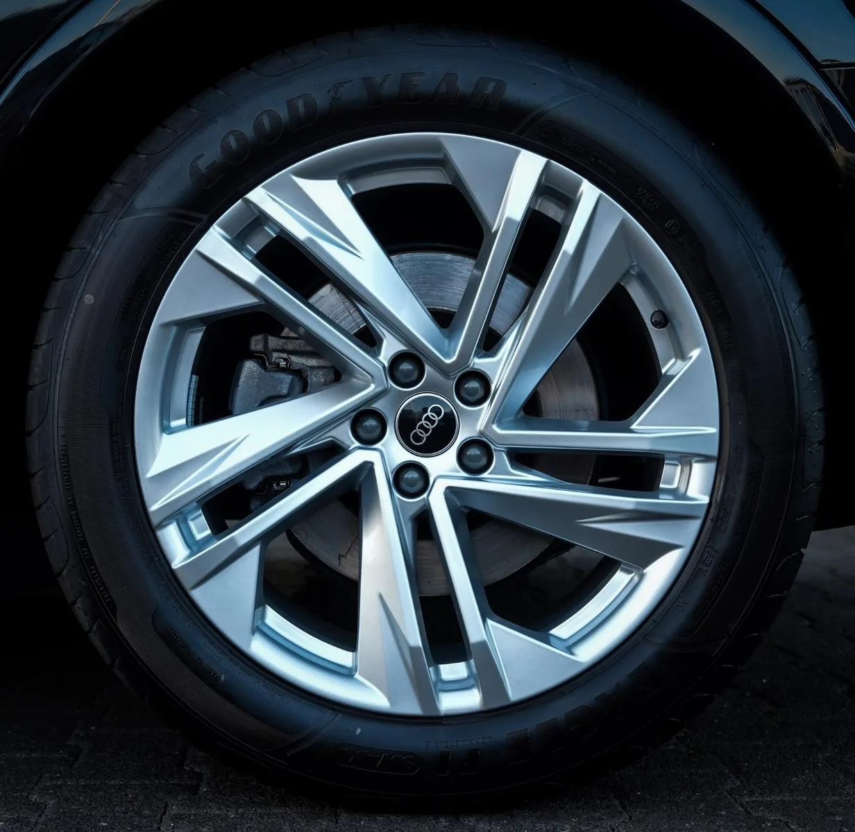2024 Audi Q7 55 TFSI quattro, 16/30
