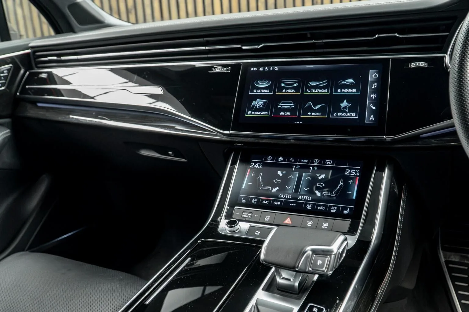 2024 Audi Q7 55 TFSI Vorsprung, 24/30