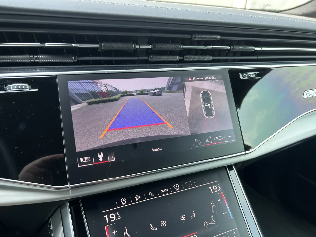 2024 Audi Q8 50 TDI, quattro angeboten von einem Fachhändler in Písek, Tschechien, Foto 17 von 35