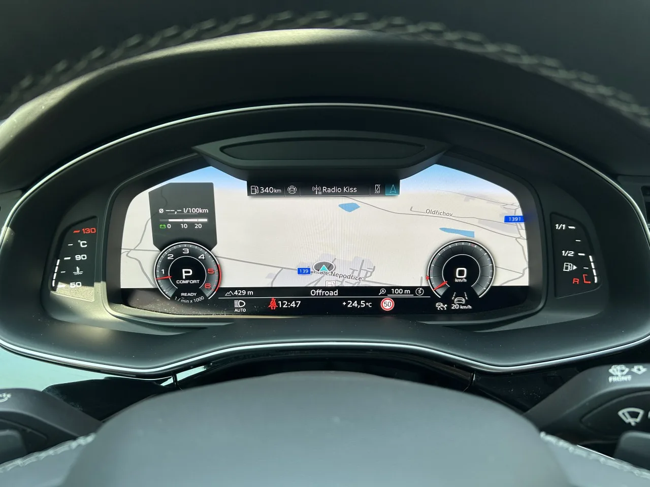 2024 Audi Q8 50 TDI, quattro angeboten von einem Fachhändler in Písek, Tschechien, Foto 23 von 35