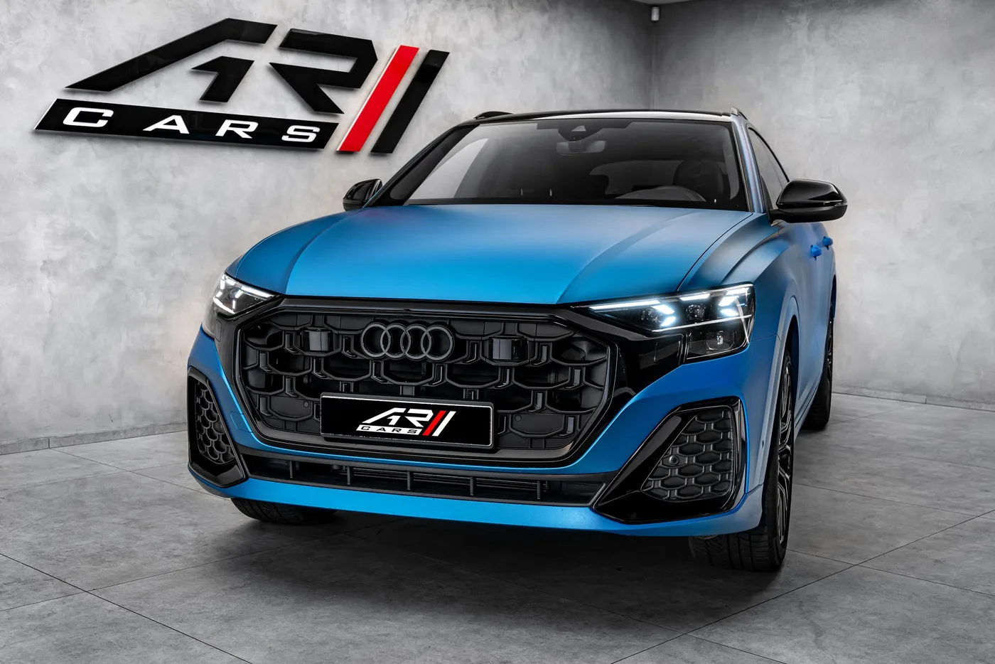 2024 Audi Q8 50 TDI, quattro, S line angeboten von einem Fachhändler in Ostrava, Tschechien, Foto 3 von 15