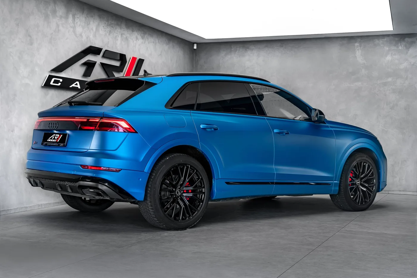 2024 Audi Q8 50 TDI, quattro, S line angeboten von einem Fachhändler in Ostrava, Tschechien, Foto 5 von 15