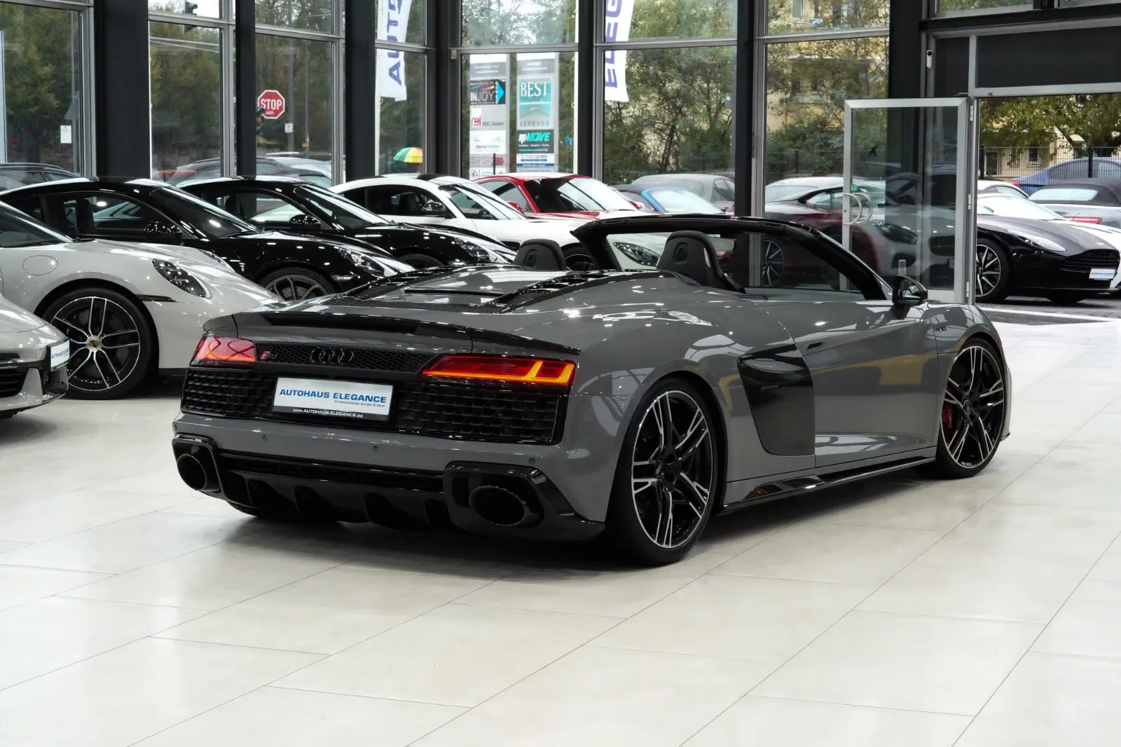 2024 Audi R8 Spyder V10 performance quattro, 2/30