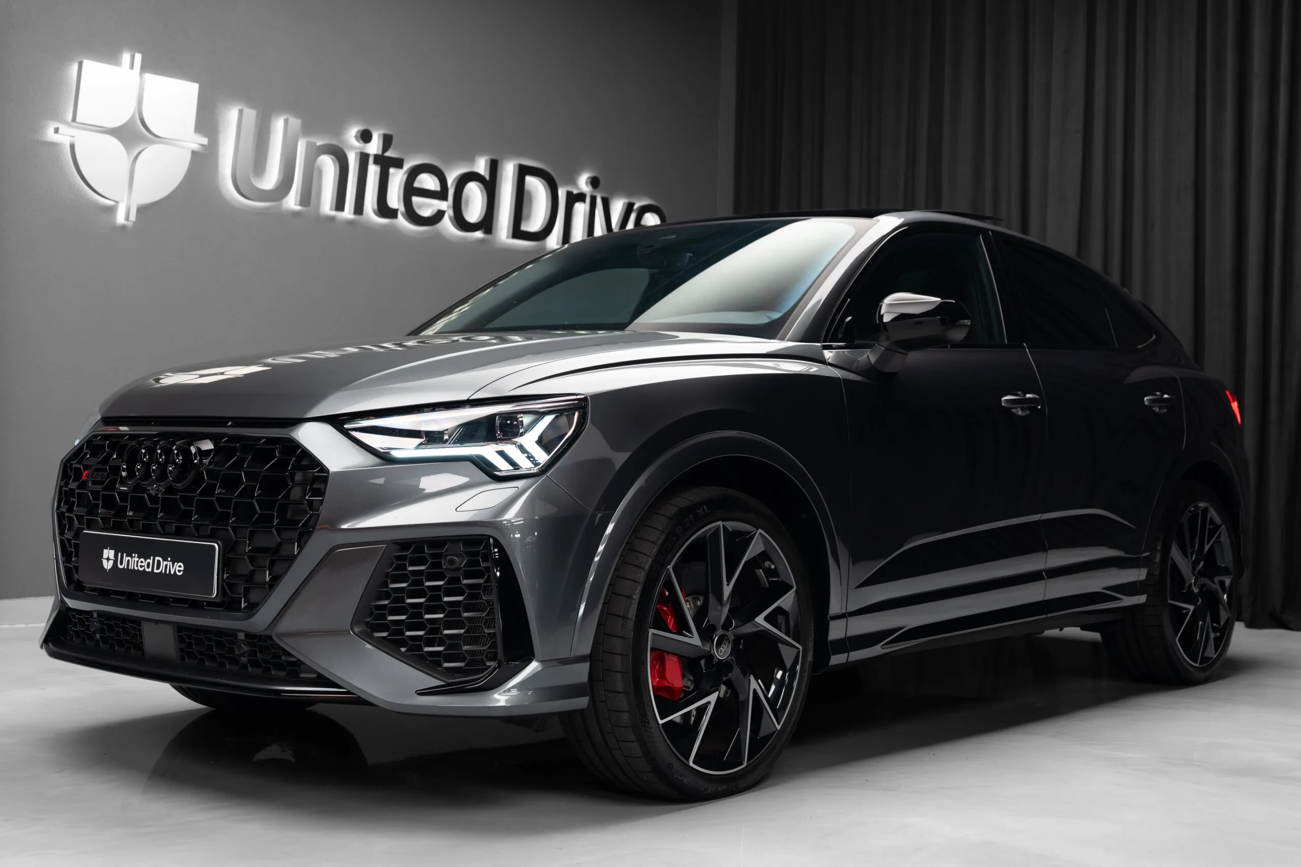 2024 Audi RS Q3 Sportback angeboten von einem Fachhändler in Voluntari, Rumänien, Hauptfoto