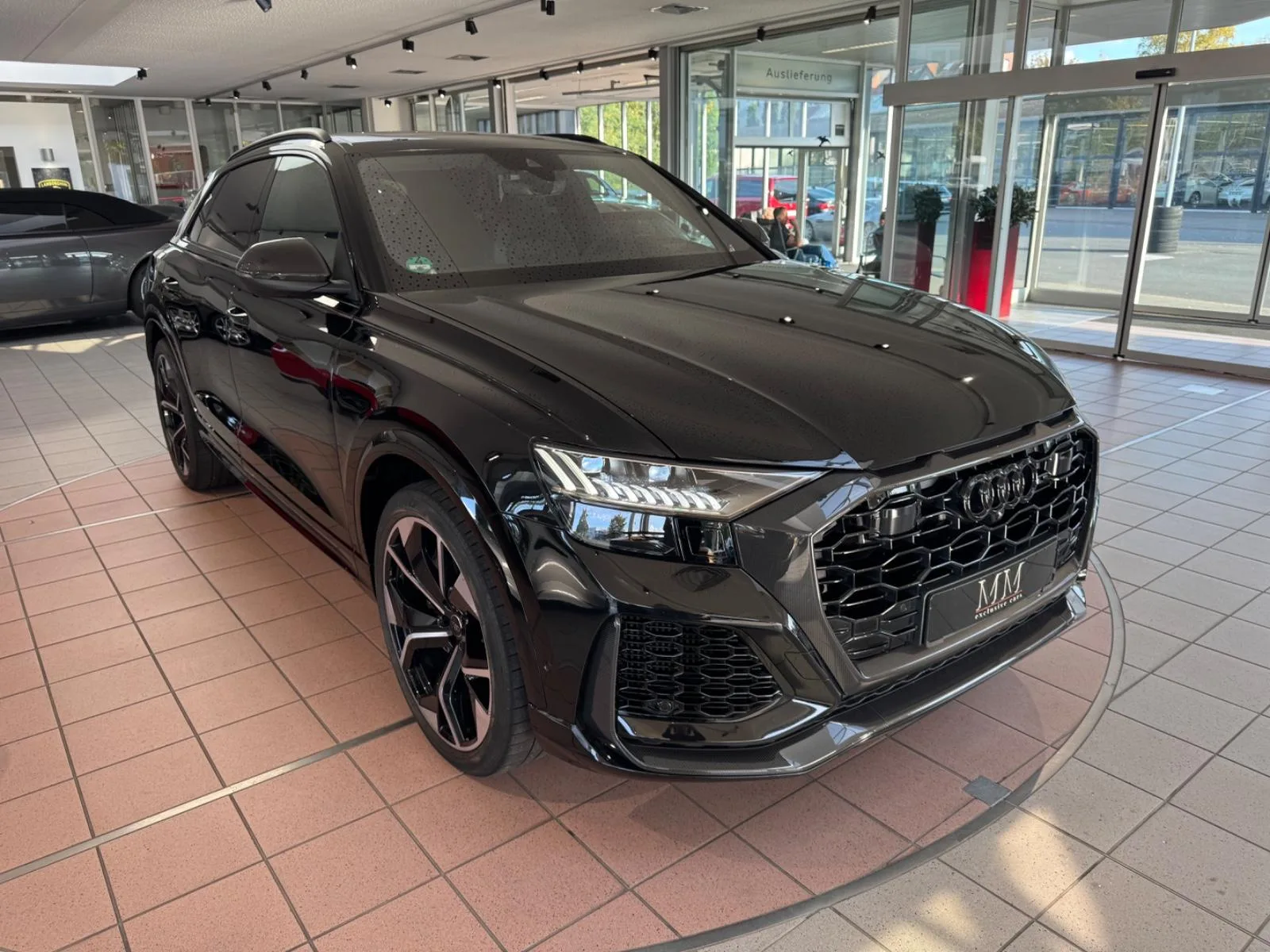 2024 Audi RS Q8 offered by a specialist dealer in Hannover, Germany, main photo