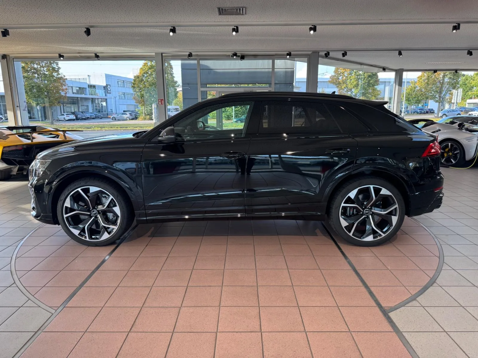 2024 Audi RS Q8, 6/30