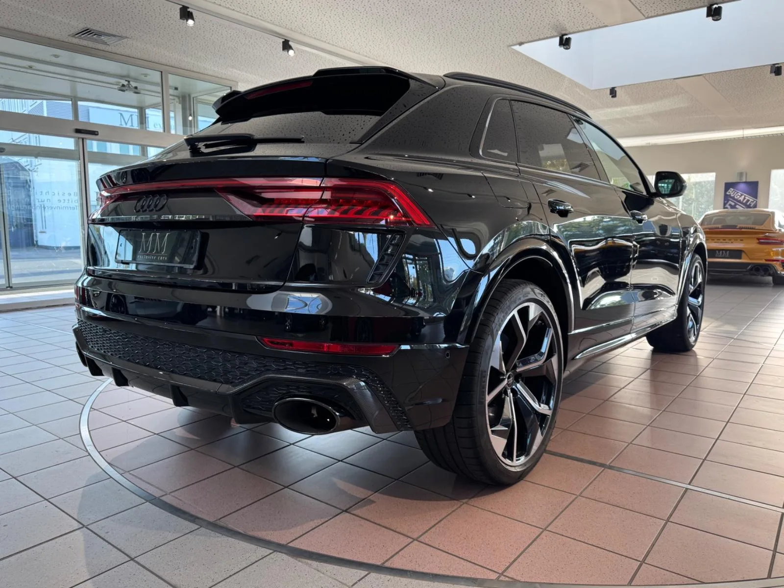 2024 Audi RS Q8, 8/30