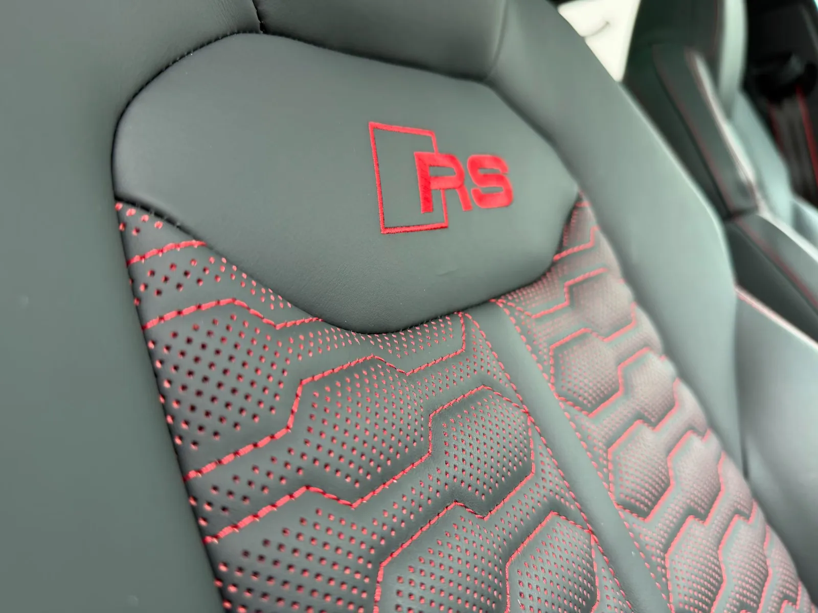 2024 Audi RS Q8 performance, 24/30