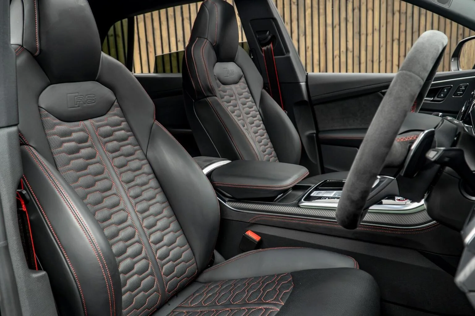 2024 Audi RS Q8 performance Carbon Vorsprung, 2/30