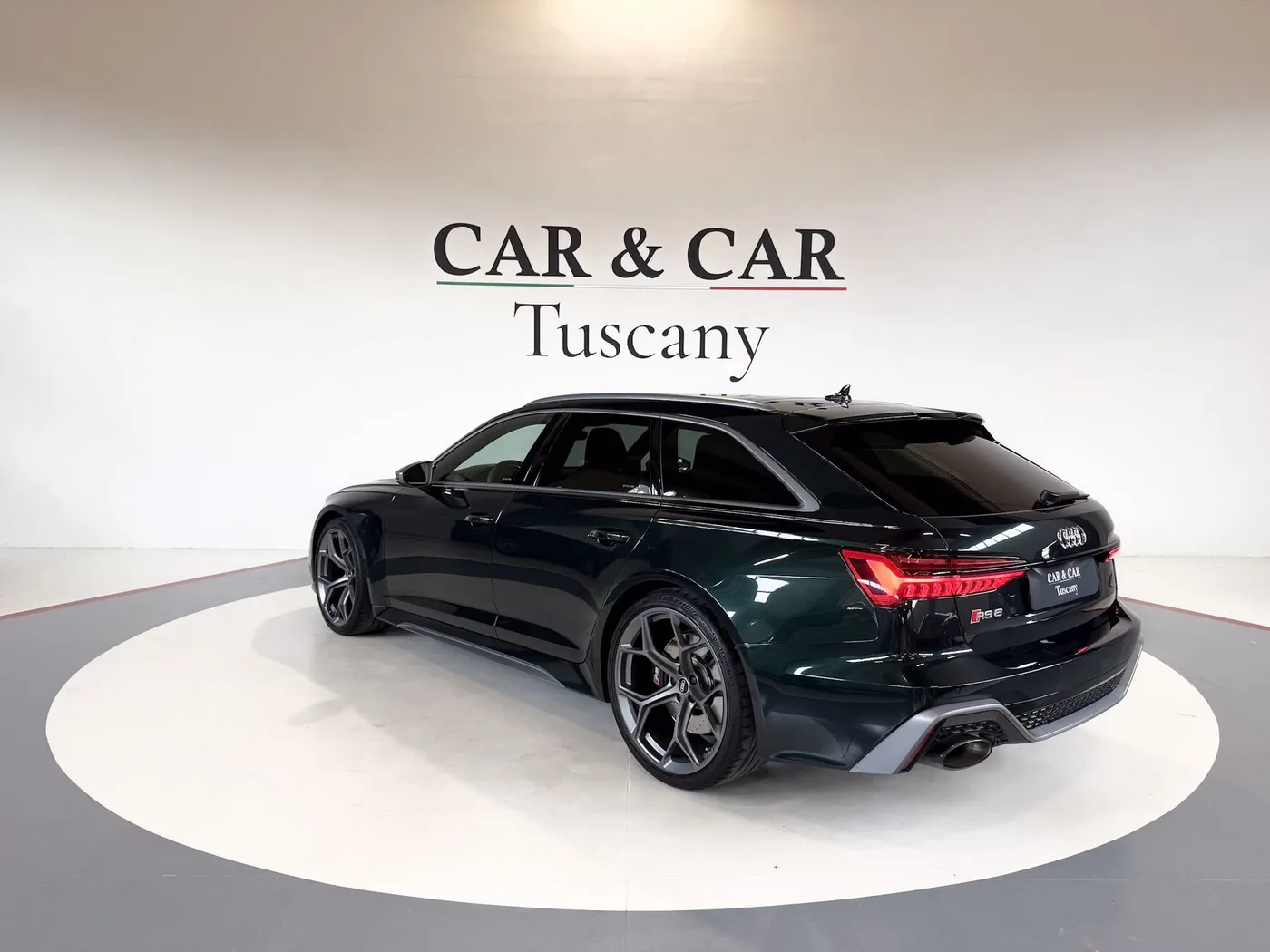 2024 Audi RS6 Avant performance angeboten von einem Fachhändler in Lucca, Italien, Foto 2 von 25
