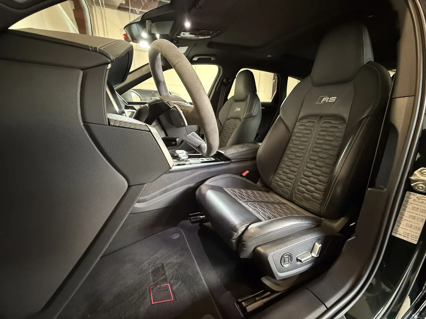 2024 Audi RS6 Avant performance angeboten von einem Fachhändler in Lucca, Italien, Foto 11 von 25